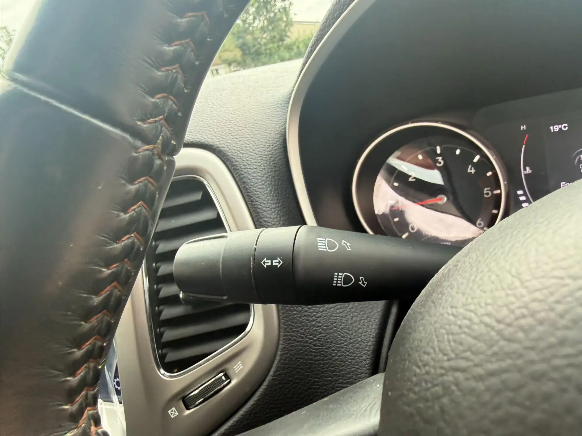 Jeep Compass Image 33