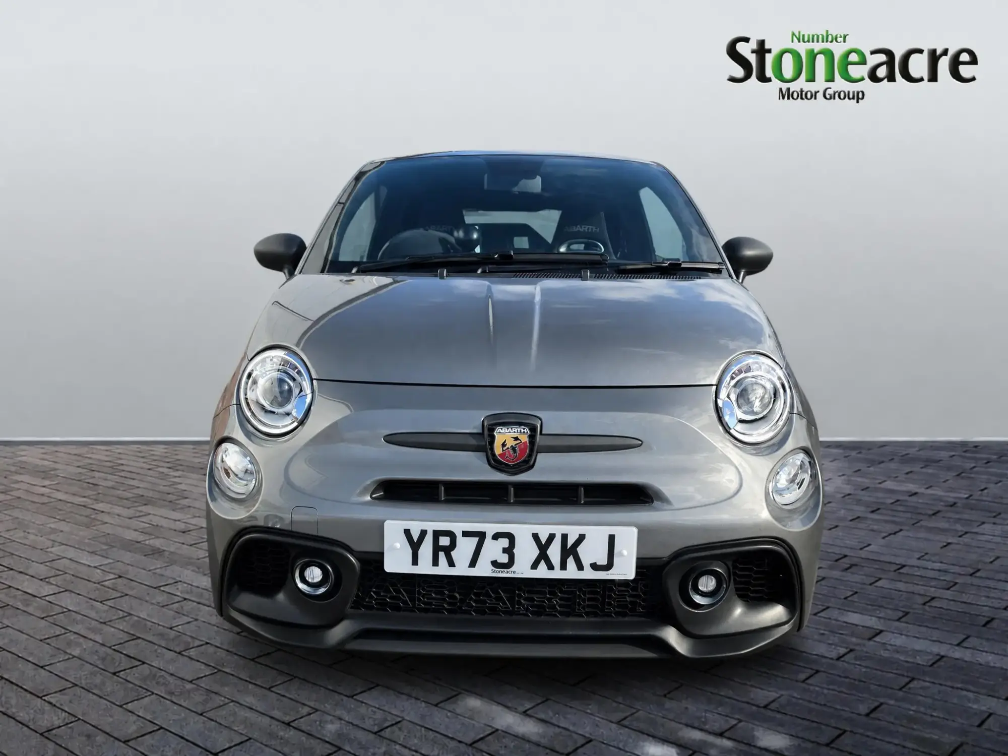 Abarth 695 1.4 T-Jet Turismo Auto Euro 6 3dr YR73XKJ Image 2