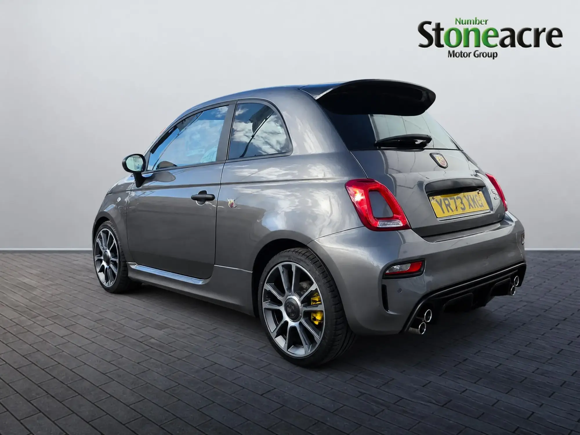 Abarth 695 Image 4 Abarth 695 Image 4
