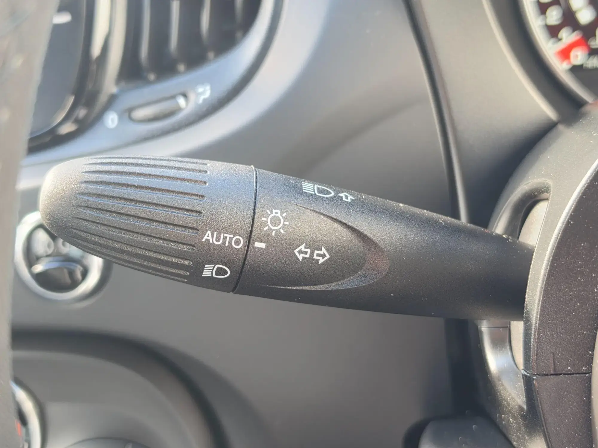 Abarth 695 Image 17 Abarth 695 Image 17