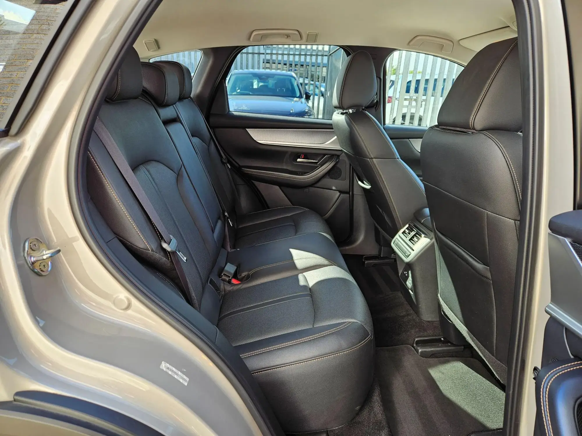 Mazda CX-60 PHEV Image 17