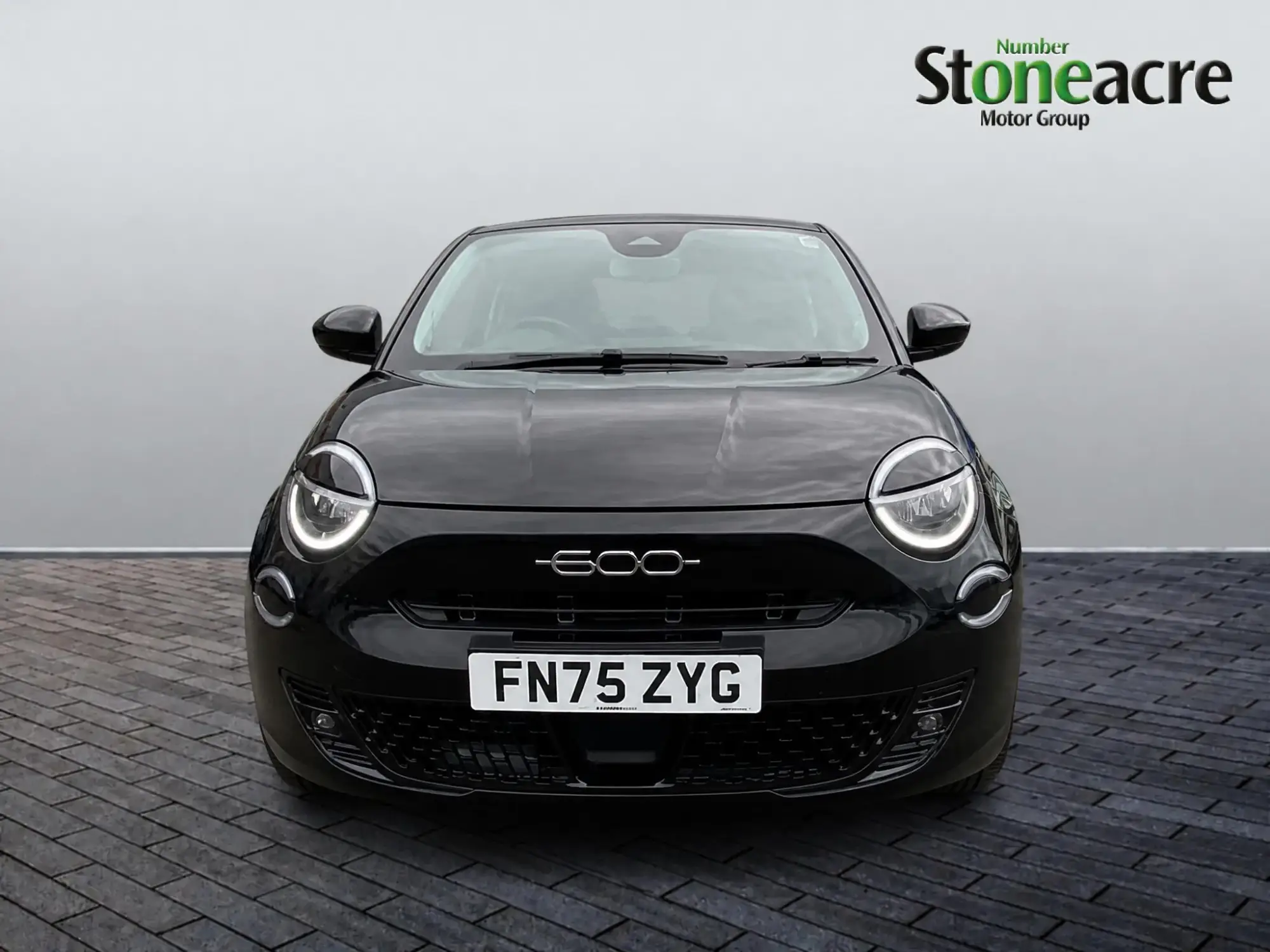 Fiat 600 Petrol 1.2 MHEV 136 e-DCT Euro 6 (s/s) 5dr FN75ZYG Image 2