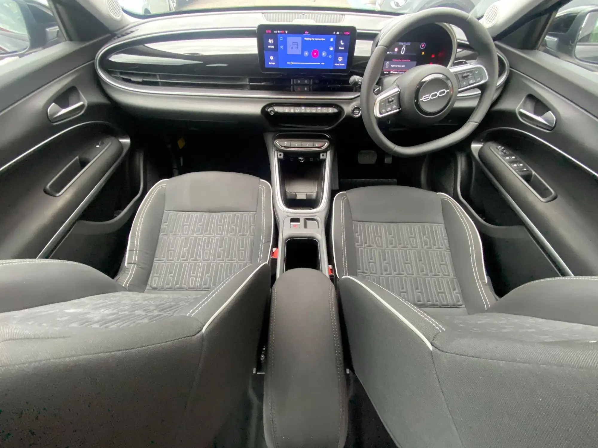 Fiat 600 Petrol Image 9