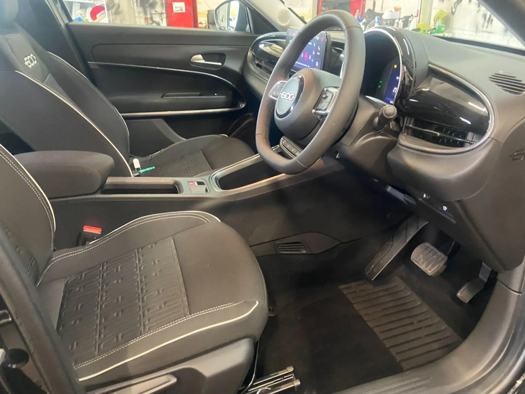 Fiat 600 Petrol Image 10