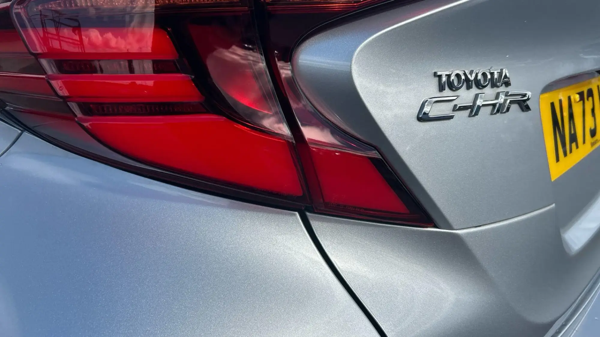 Toyota C-HR Hybrid Image 43