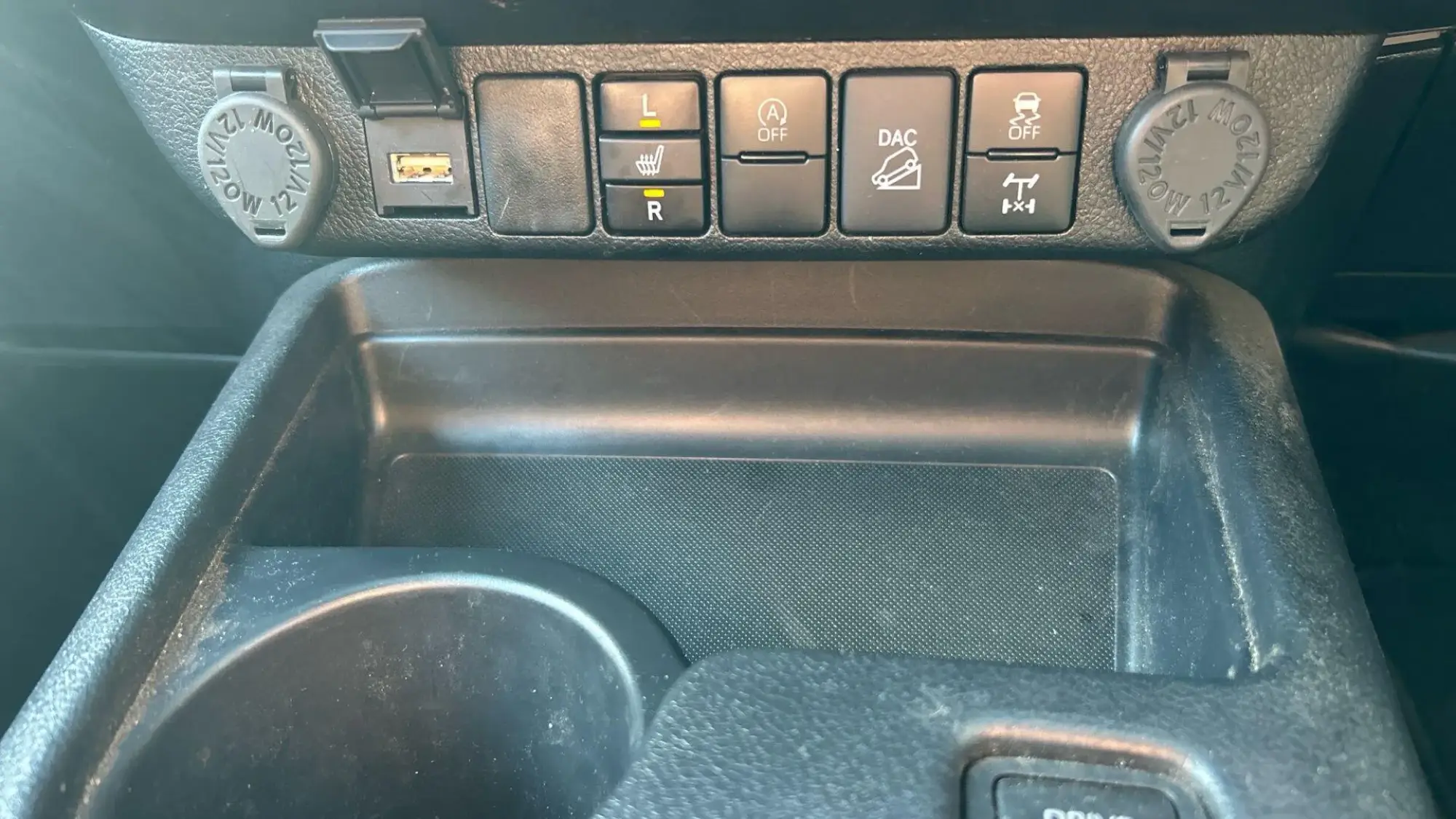 Toyota Hilux Image 32 Toyota Hilux Image 32