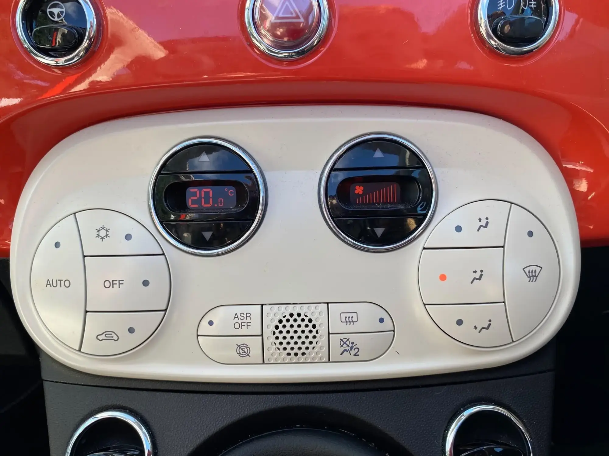 Fiat 500c Hybrid Image 20 Fiat 500c Hybrid Image 20