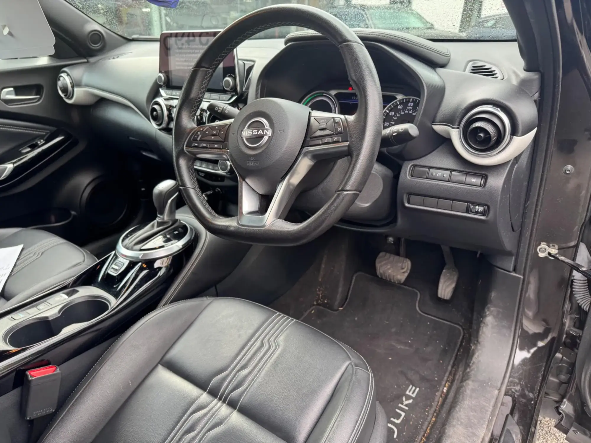 Nissan Juke Hybrid Image 10 Nissan Juke Hybrid Image 10