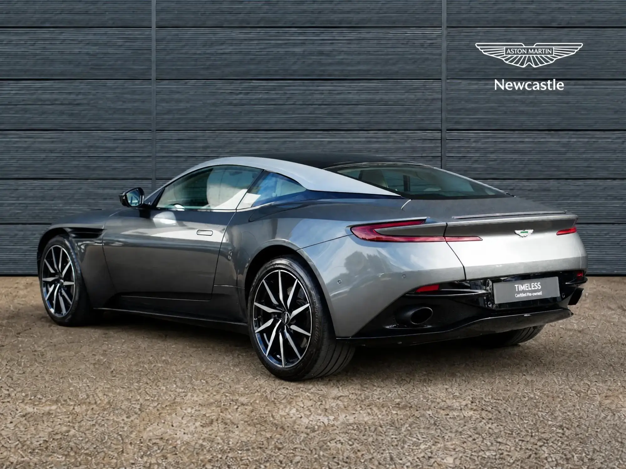 Aston Martin DB11 Image 4 Aston Martin DB11 Image 4