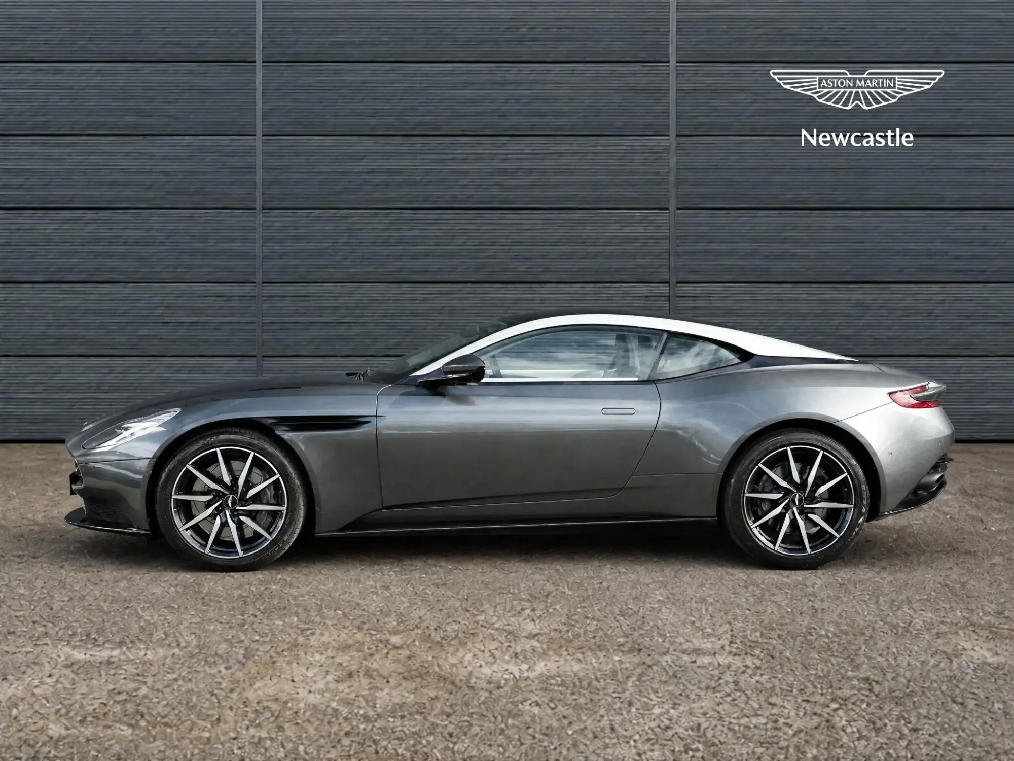 Aston Martin DB11 Image 5 Aston Martin DB11 Image 5