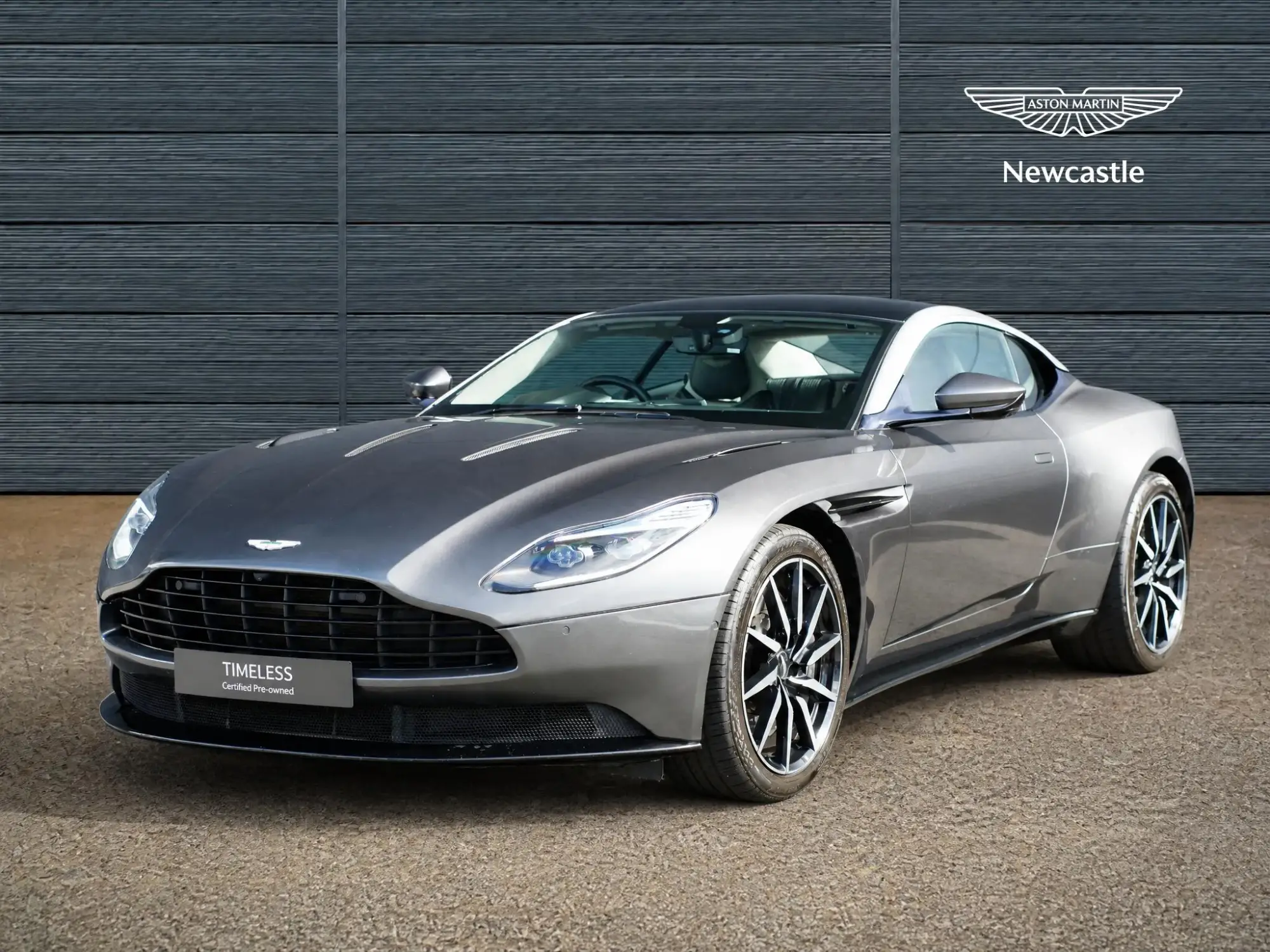 Aston Martin DB11 Image 3 Aston Martin DB11 Image 3