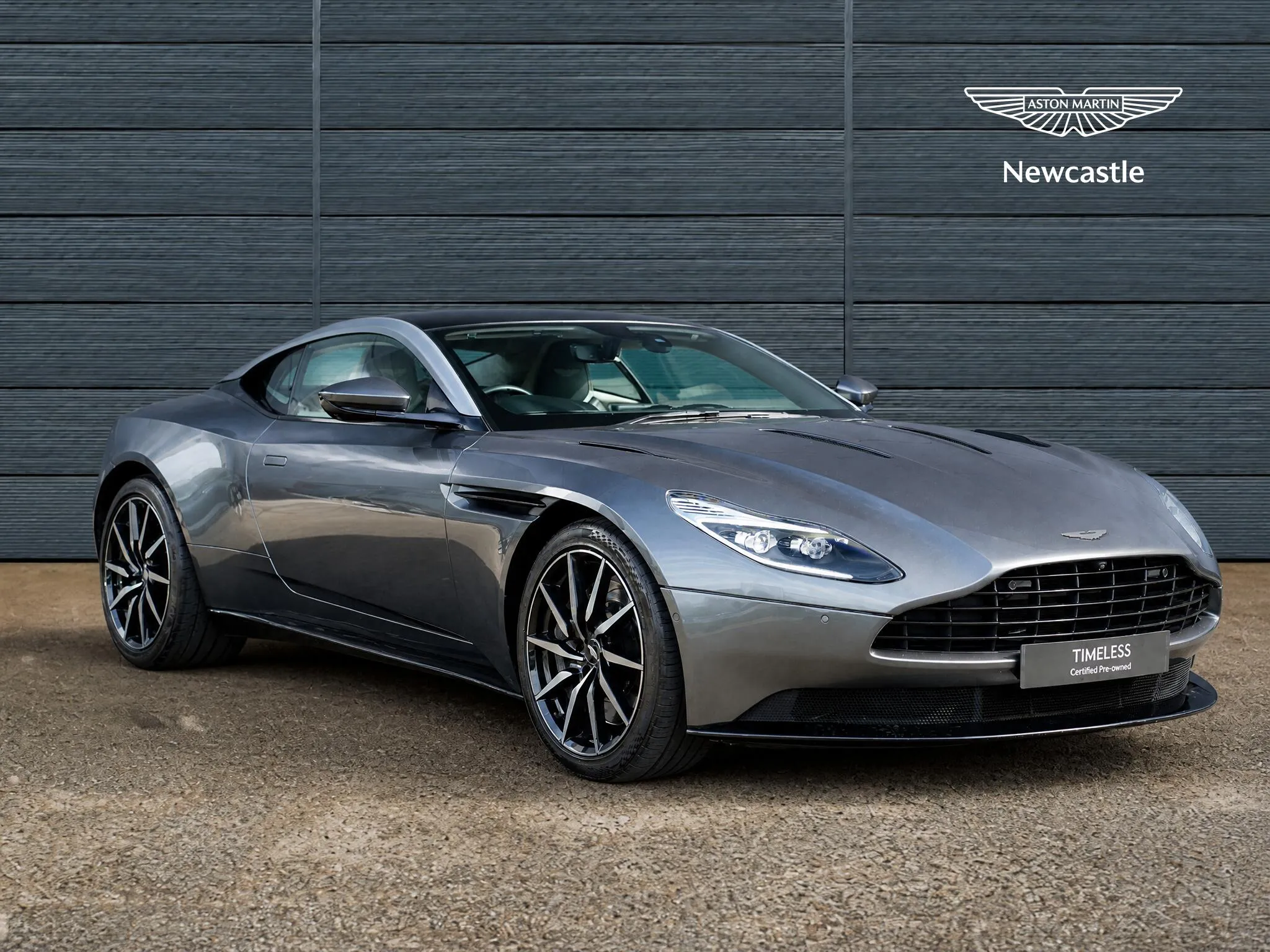 Aston Martin DB11