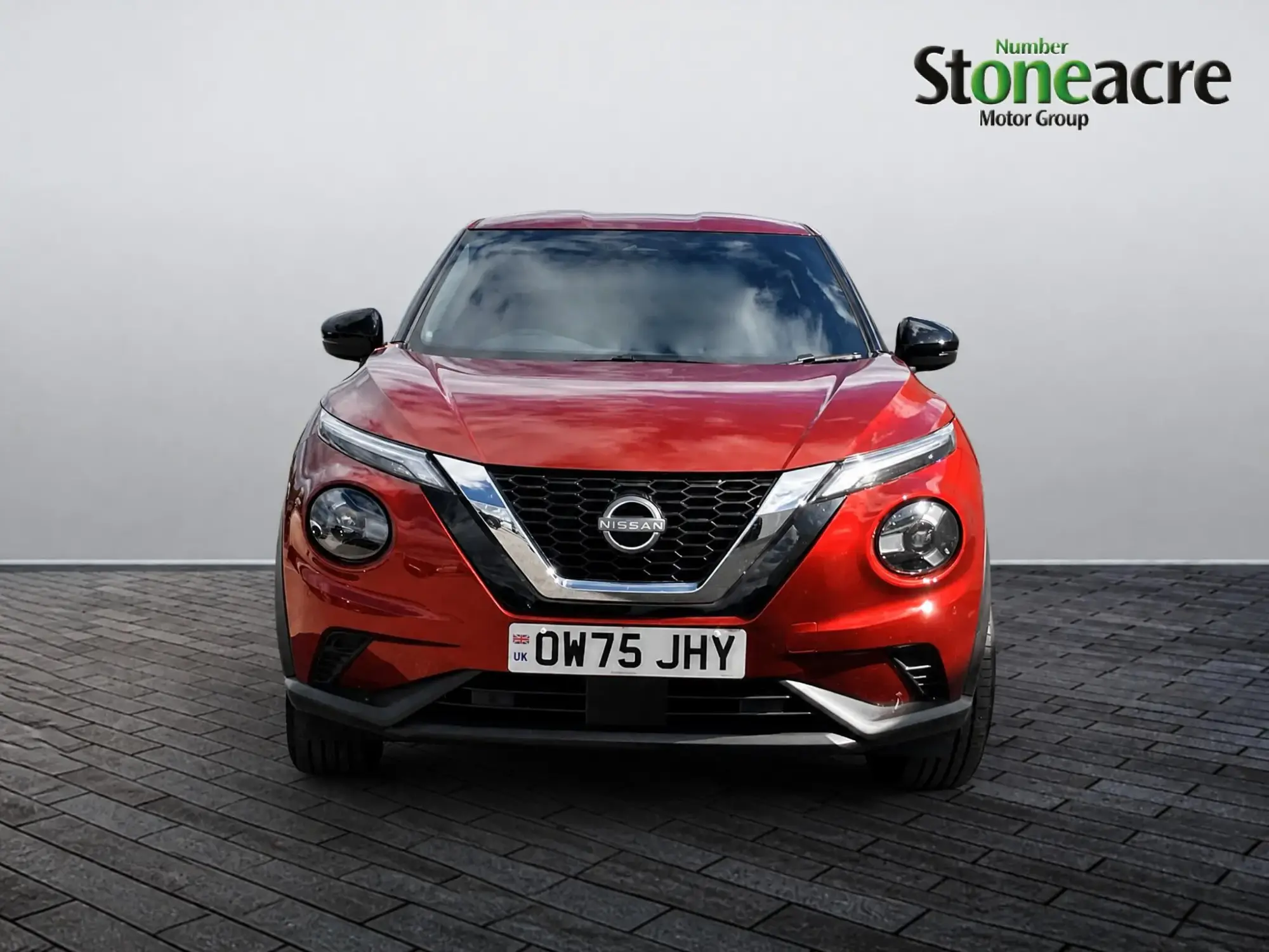 Nissan Juke 1.0 DIG-T N-Connecta Euro 6 (s/s) 5dr OW75JHY Image 2 Nissan Juke 1.0 DIG-T N-Connecta Euro 6 (s/s) 5dr OW75JHY Image 2