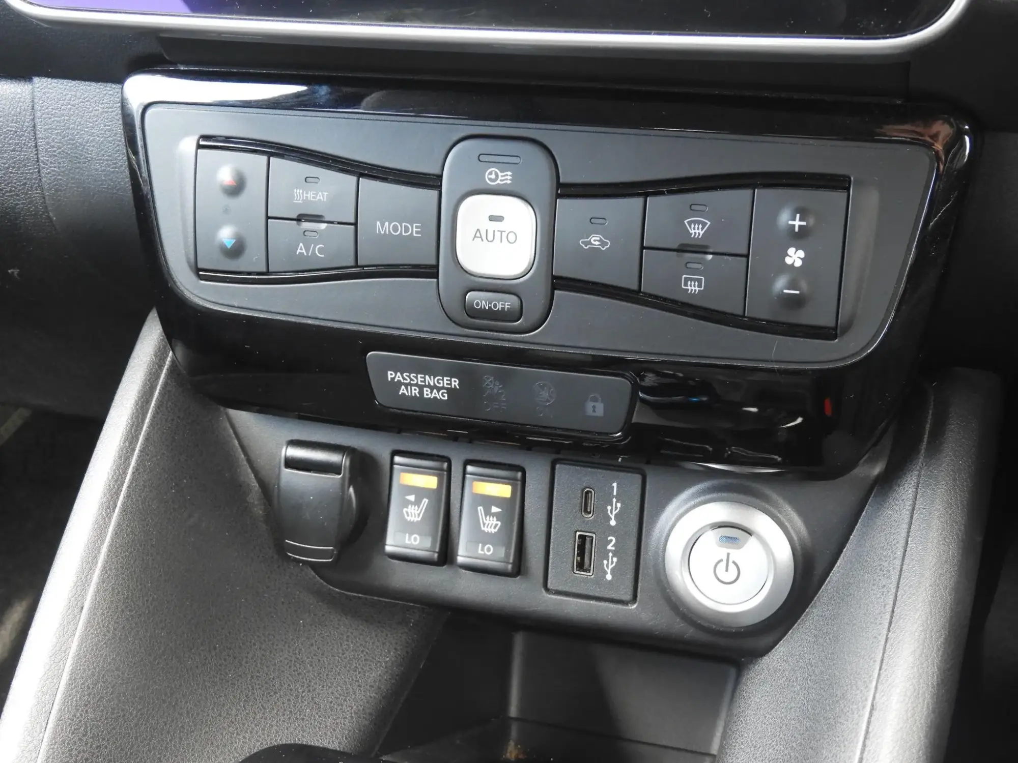 Nissan LEAF Image 12 Nissan LEAF Image 12