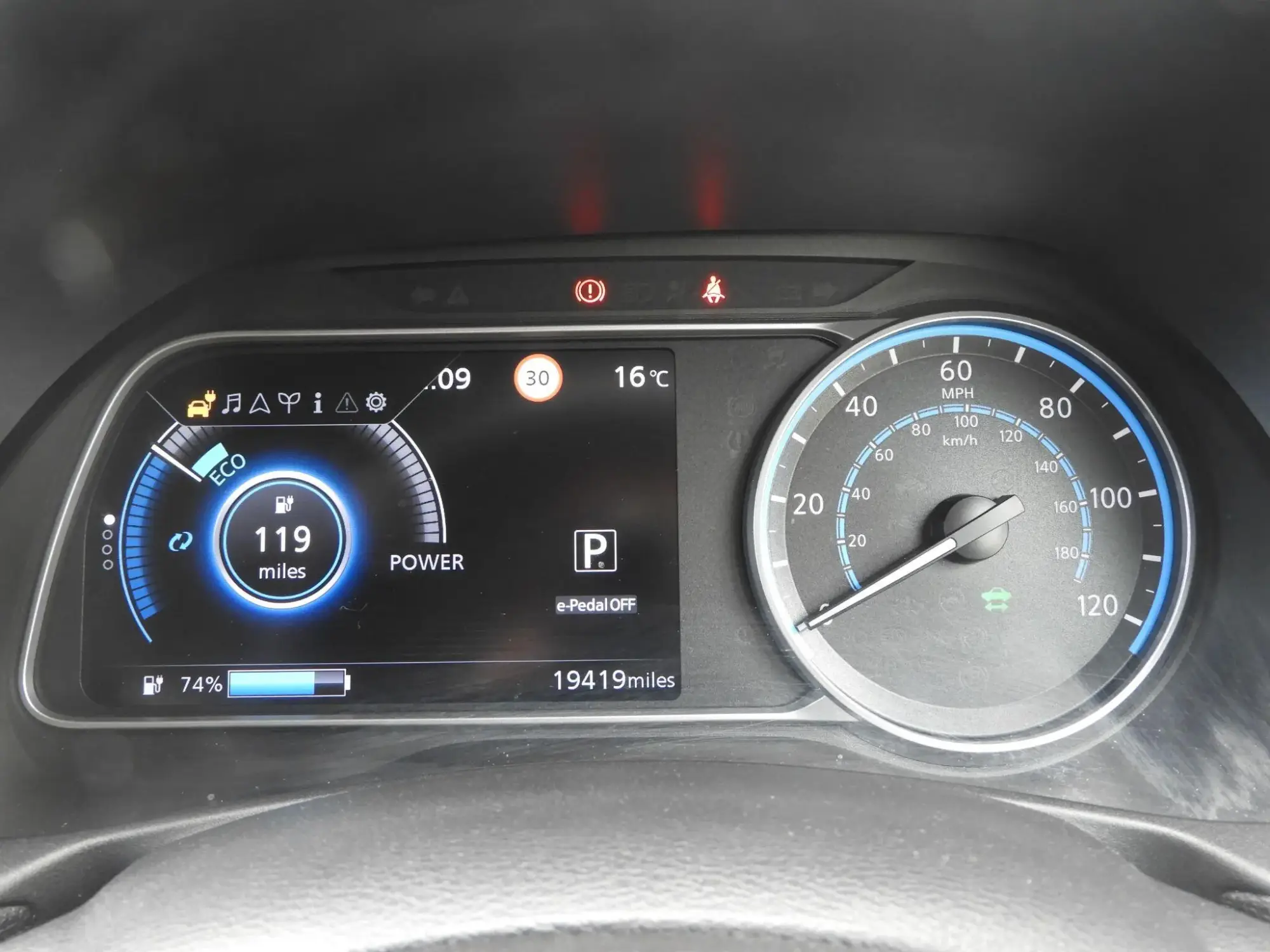 Nissan LEAF Image 33 Nissan LEAF Image 33