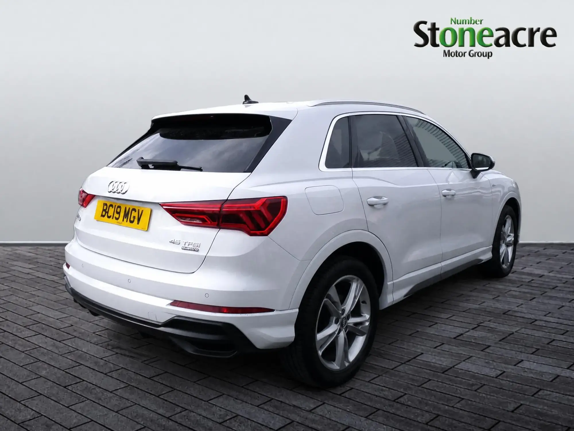 Audi Q3 2.0 TFSI 45 S line S Tronic quattro Euro 6 (s/s) 5dr BC19MGV Image 3 Audi Q3 2.0 TFSI 45 S line S Tronic quattro Euro 6 (s/s) 5dr BC19MGV Image 3