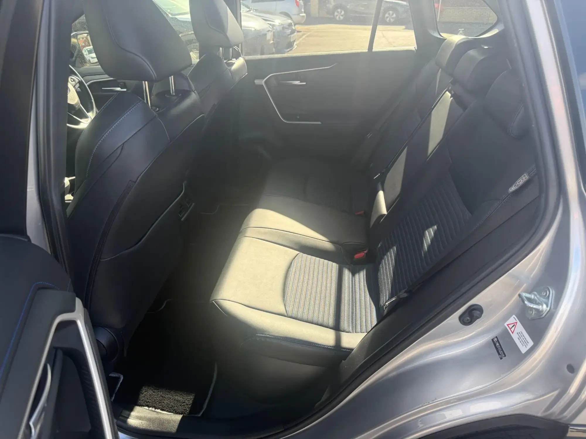 Toyota RAV4 Image 15