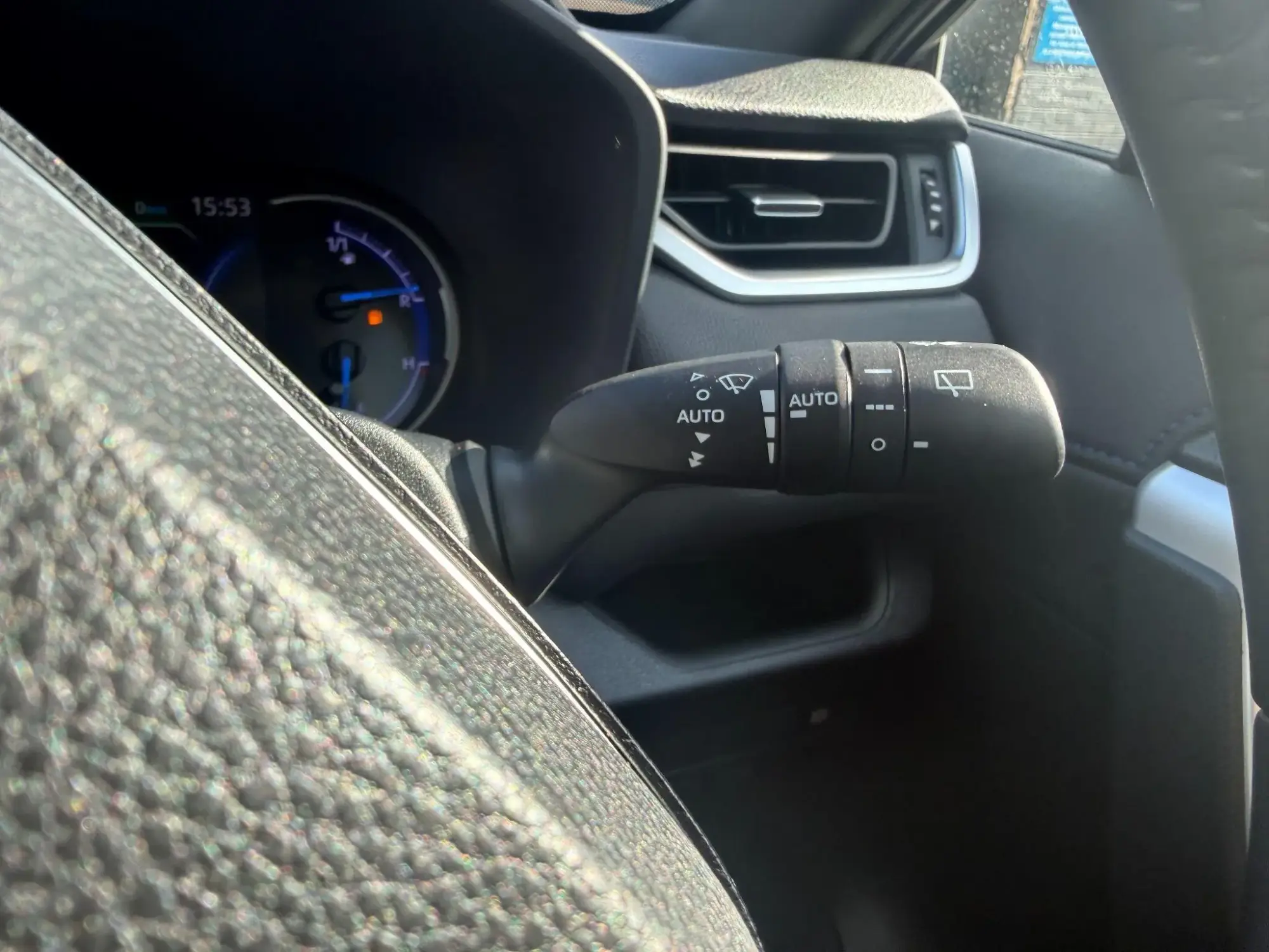 Toyota RAV4 Image 19
