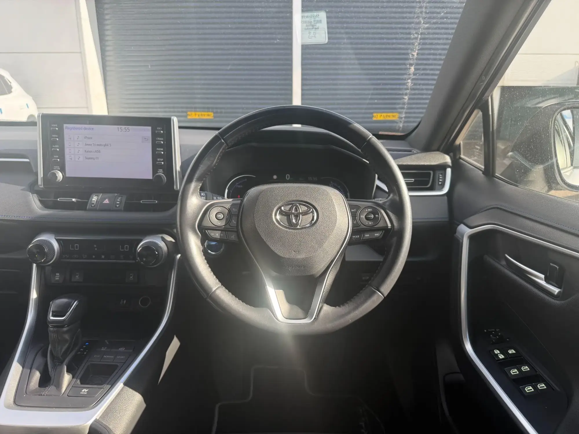 Toyota RAV4 Image 38