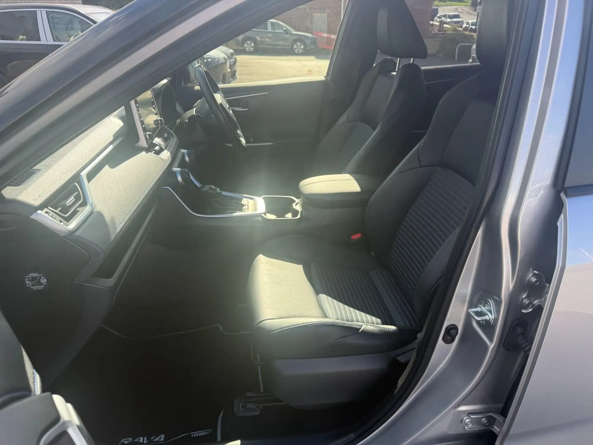 Toyota RAV4 Image 40