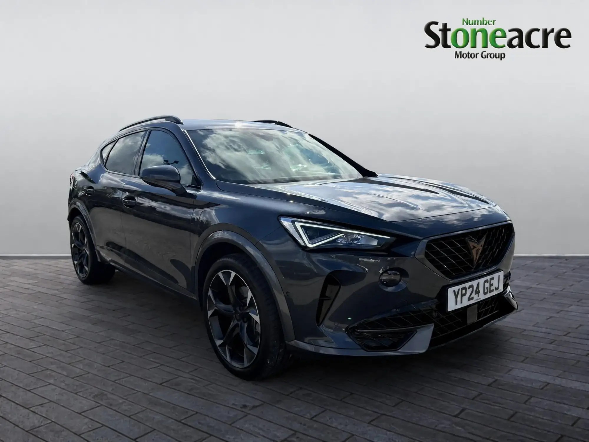 CUPRA Formentor 1.4 12.8kWh V2 DSG Euro 6 (s/s) 5dr YP24GEJ Image 1