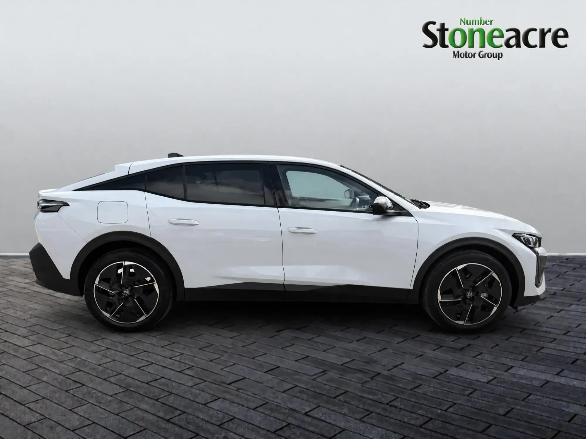 Peugeot E-408 58kWh Allure Fastback Auto 5dr AK26RYM Image 2 Peugeot E-408 58kWh Allure Fastback Auto 5dr AK26RYM Image 2