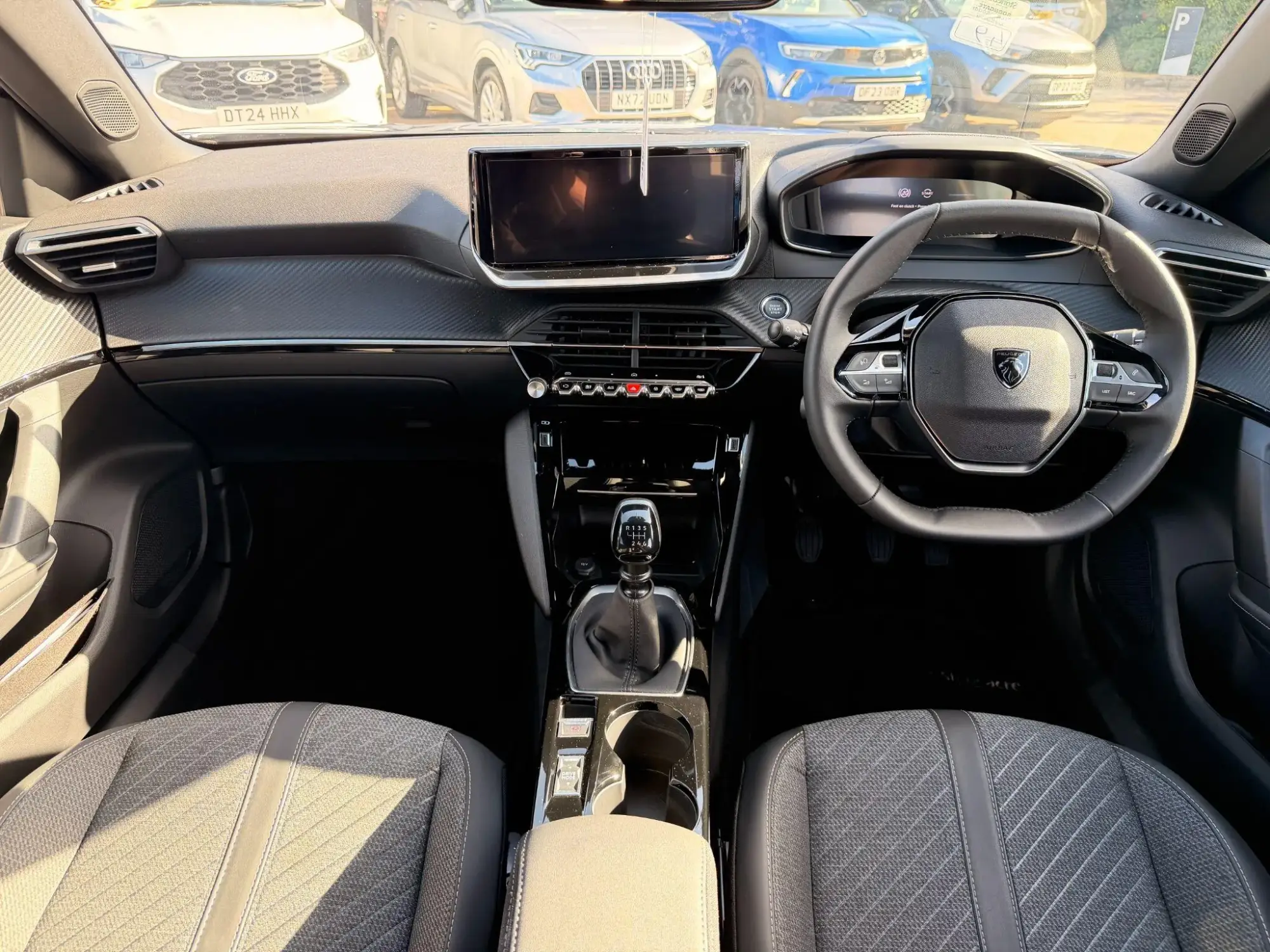 Peugeot 2008 Image 10 Peugeot 2008 Image 10