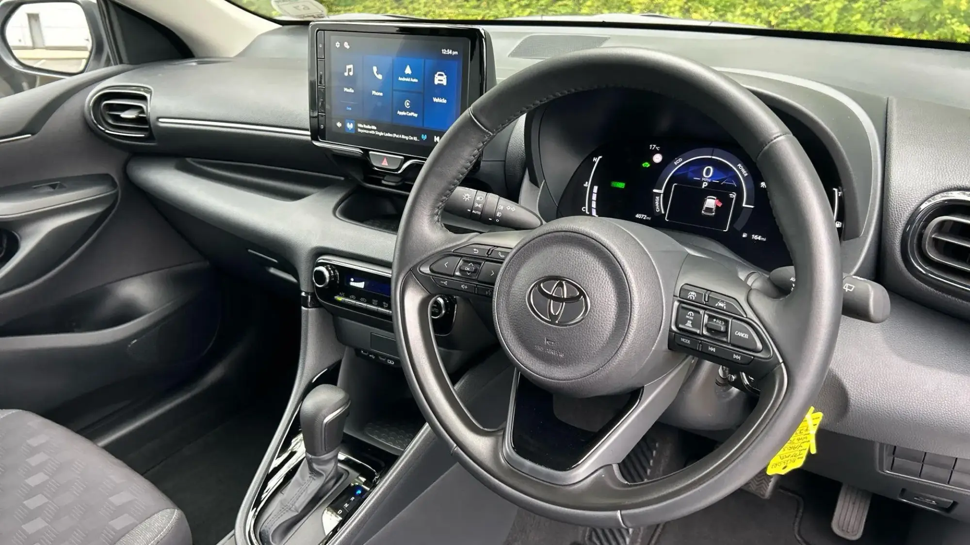 Toyota Yaris Image 10