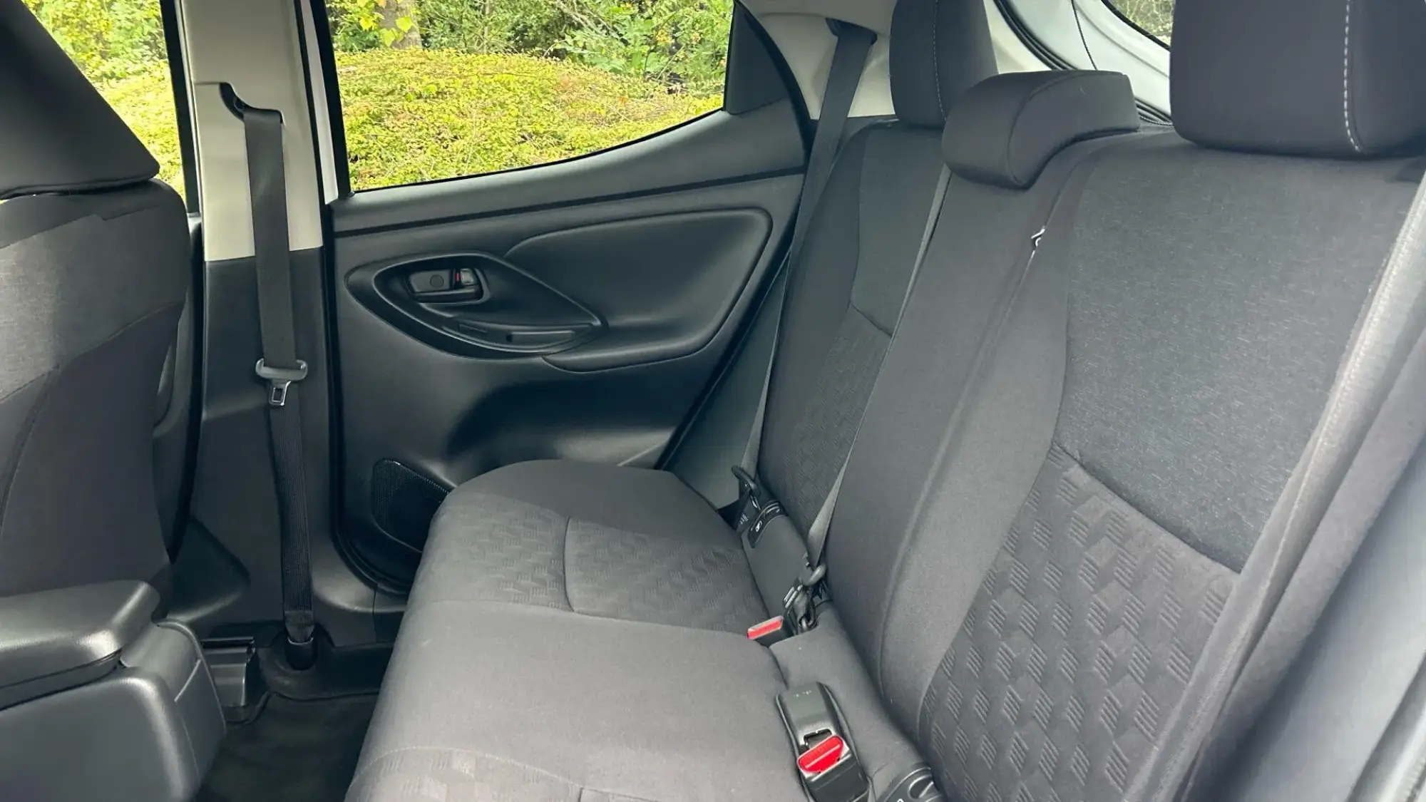 Toyota Yaris Image 16