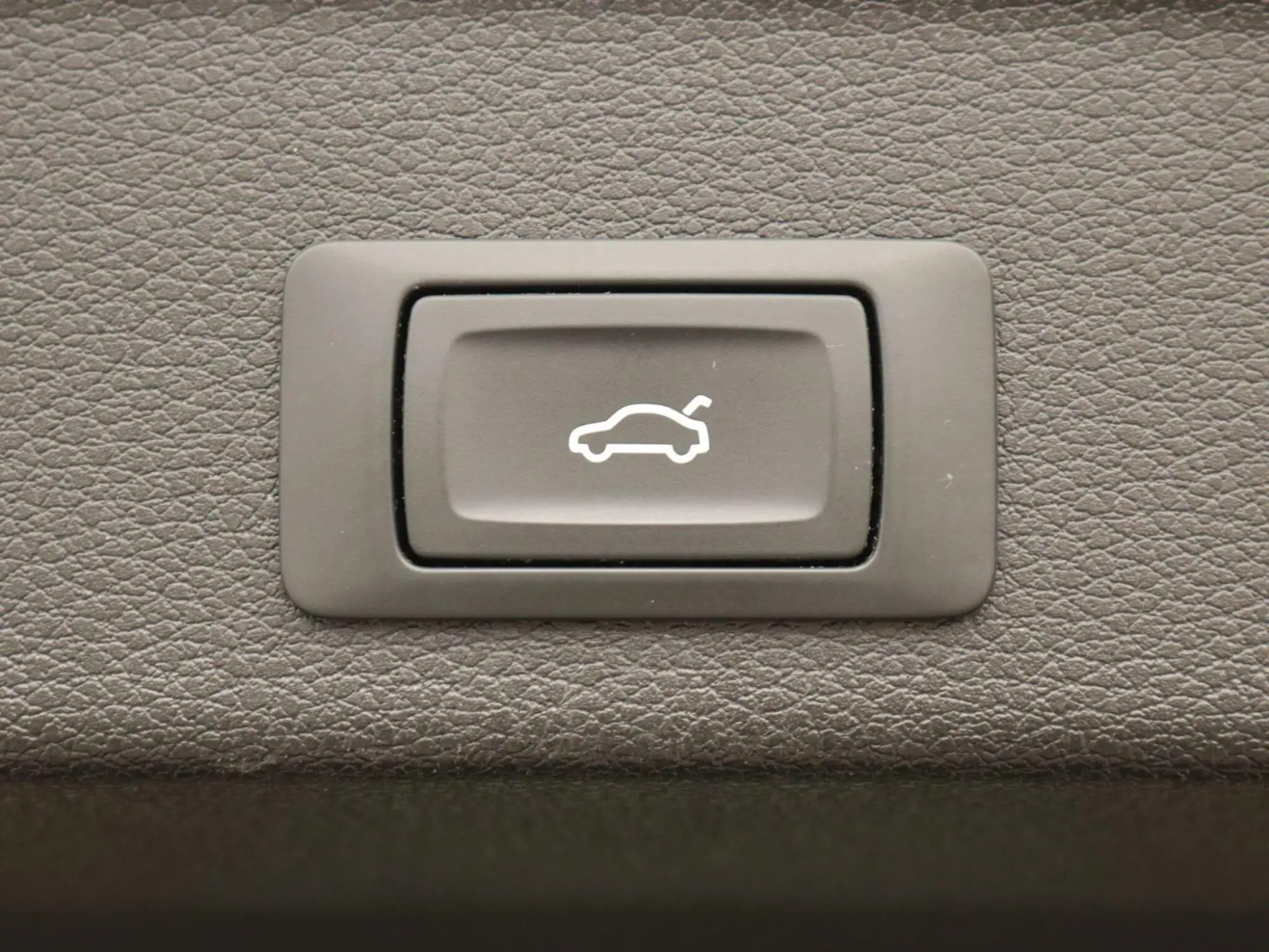 Audi Q3 Image 11