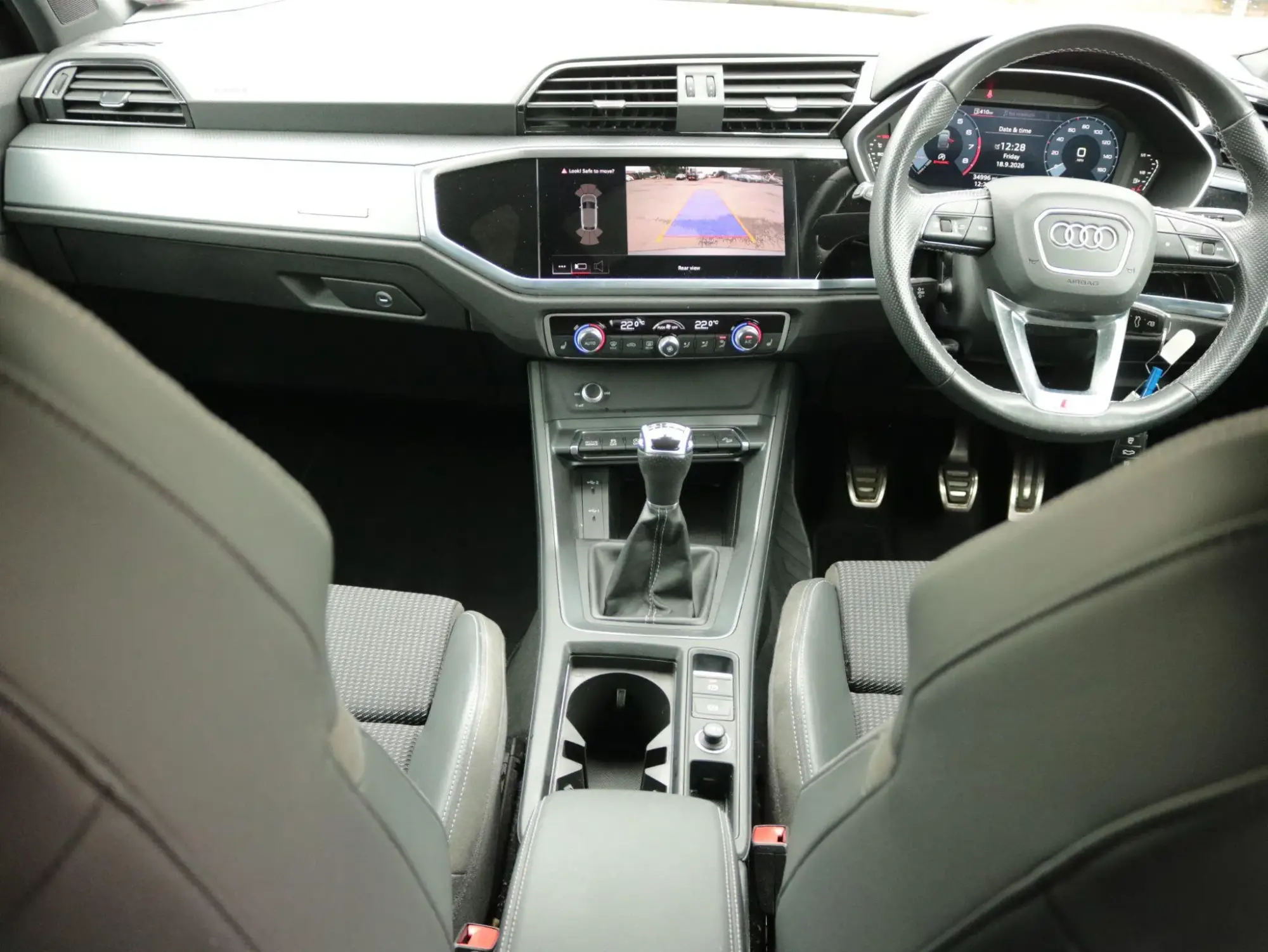 Audi Q3 Image 13