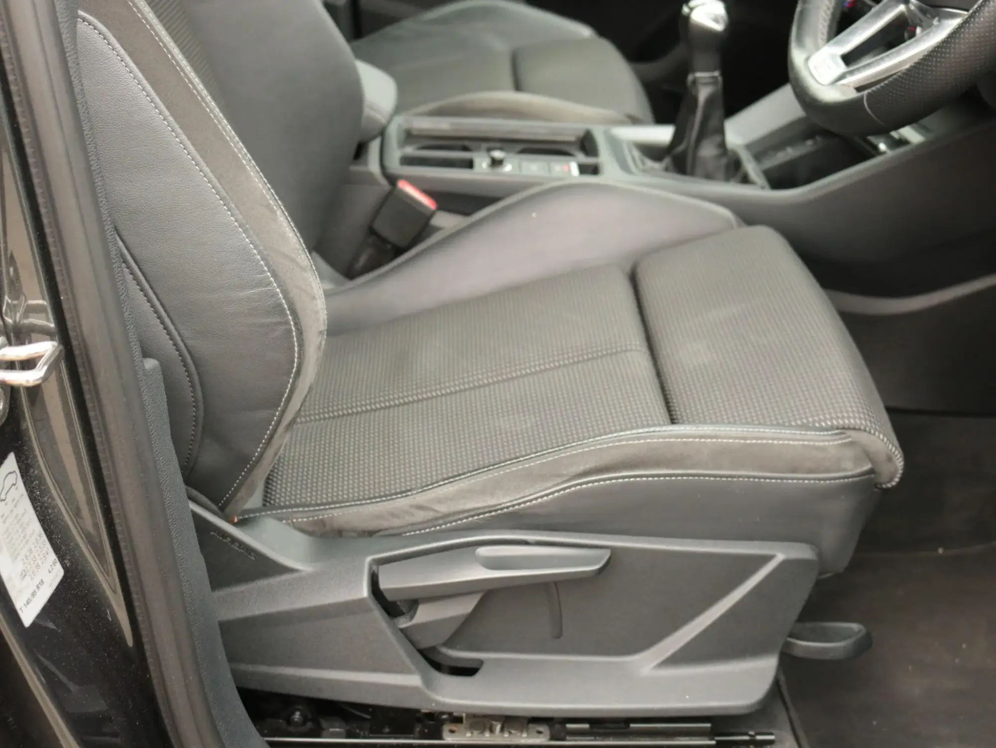 Audi Q3 Image 28