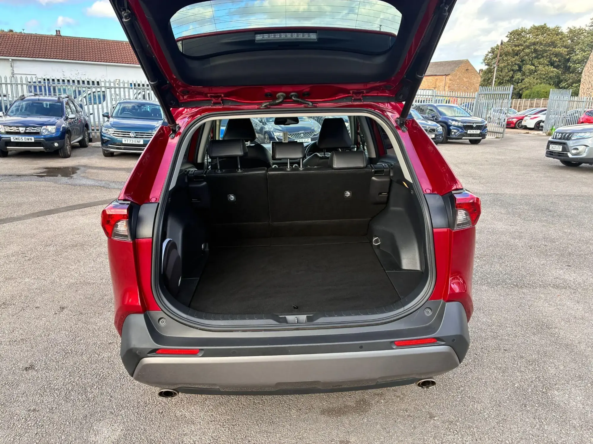 Toyota RAV4 Image 10
