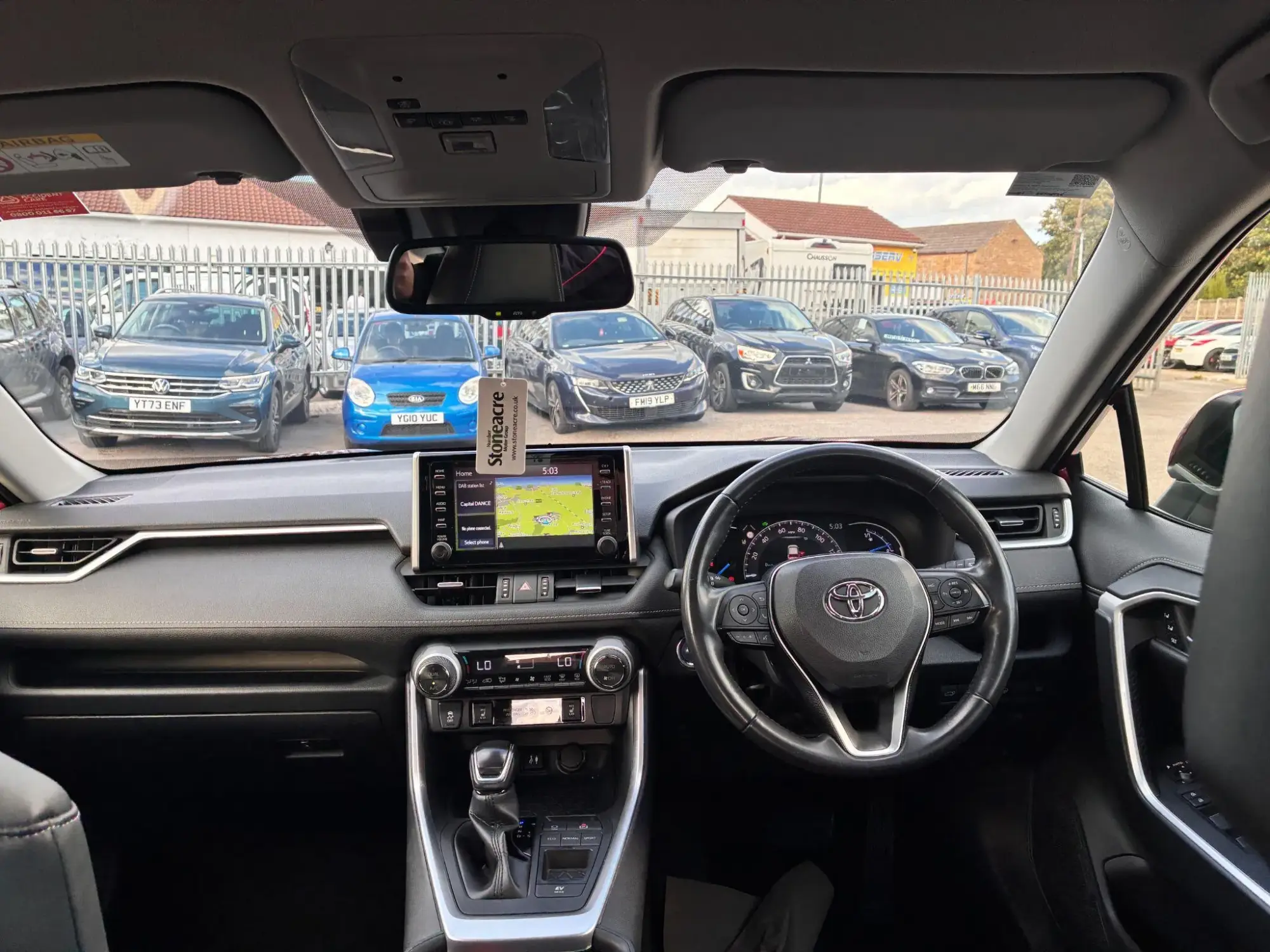 Toyota RAV4 Image 25