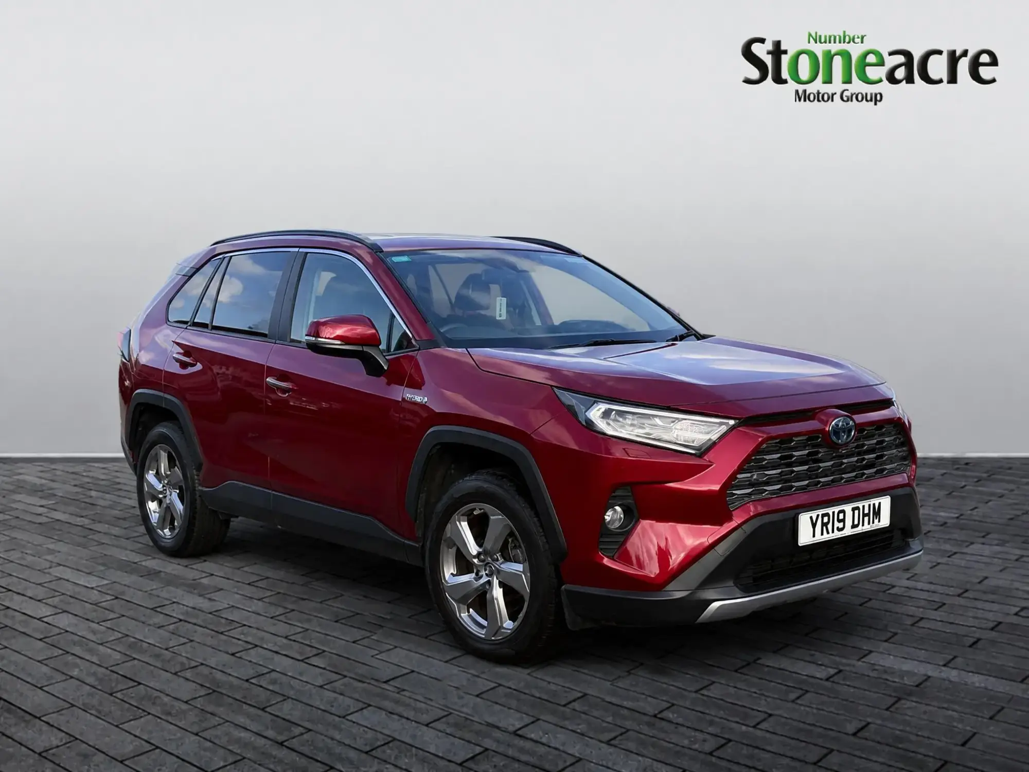 Toyota RAV4 2.5 VVT-h Excel CVT Euro 6 (s/s) 5dr YR19DHM Image 1 Toyota RAV4 2.5 VVT-h Excel CVT Euro 6 (s/s) 5dr YR19DHM Image 1