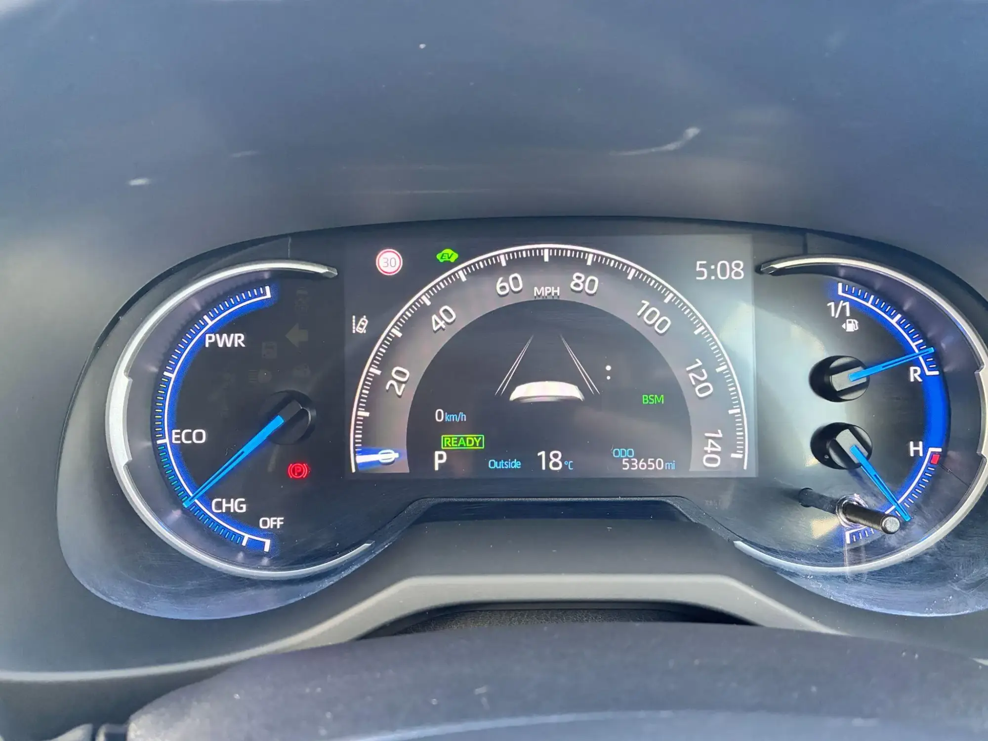 Toyota RAV4 Image 14