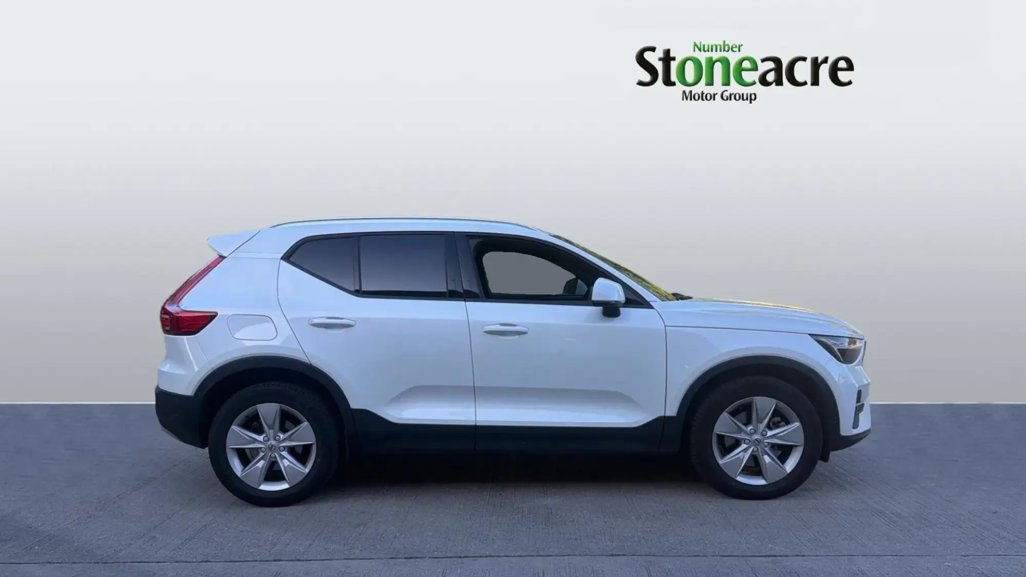 Volvo XC40 Core B3 (163 hp) Auto YB25BAU Image 3 Volvo XC40 Core B3 (163 hp) Auto YB25BAU Image 3