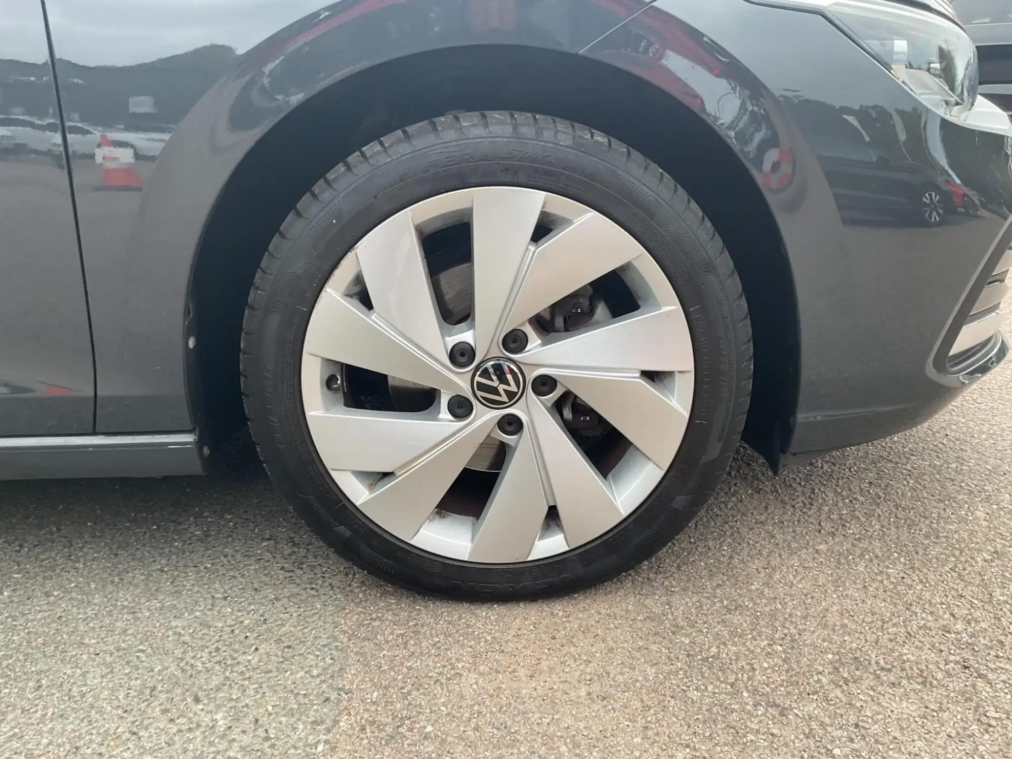 Volkswagen Golf Image 16