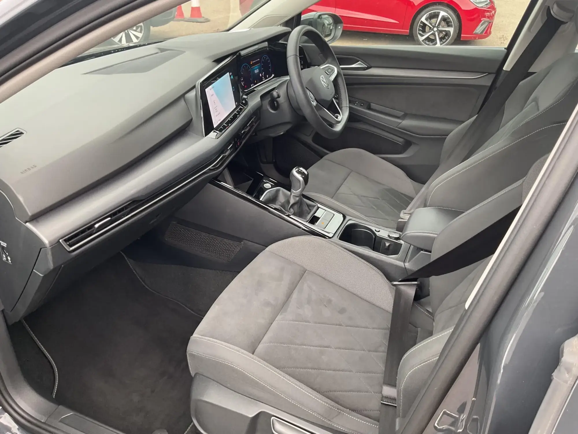 Volkswagen Golf Image 22