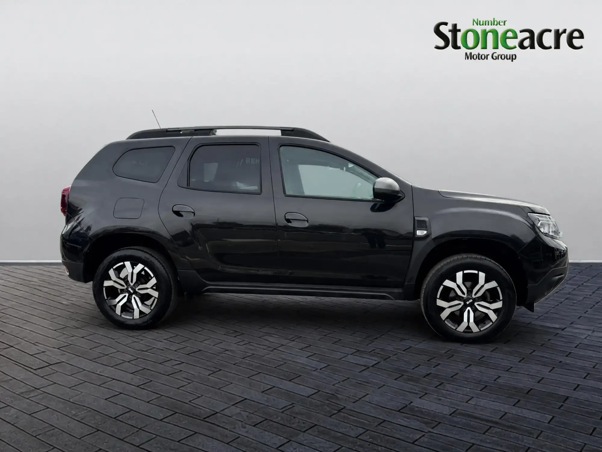 Dacia Duster 1.0 TCe Journey Euro 6 (s/s) 5dr SK73WUY Image 2 Dacia Duster 1.0 TCe Journey Euro 6 (s/s) 5dr SK73WUY Image 2