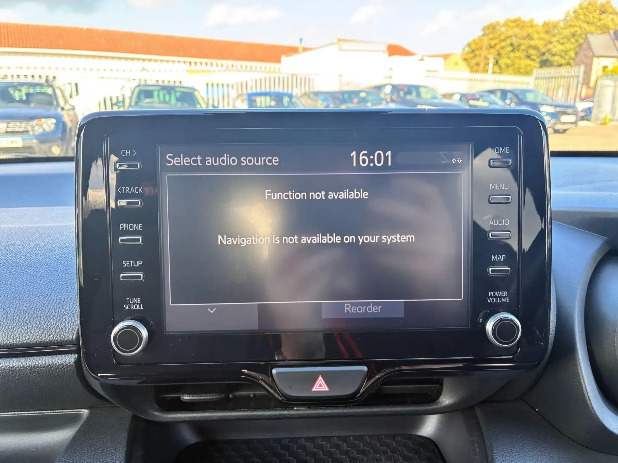 Toyota Yaris Hybrid Image 18 Toyota Yaris Hybrid Image 18