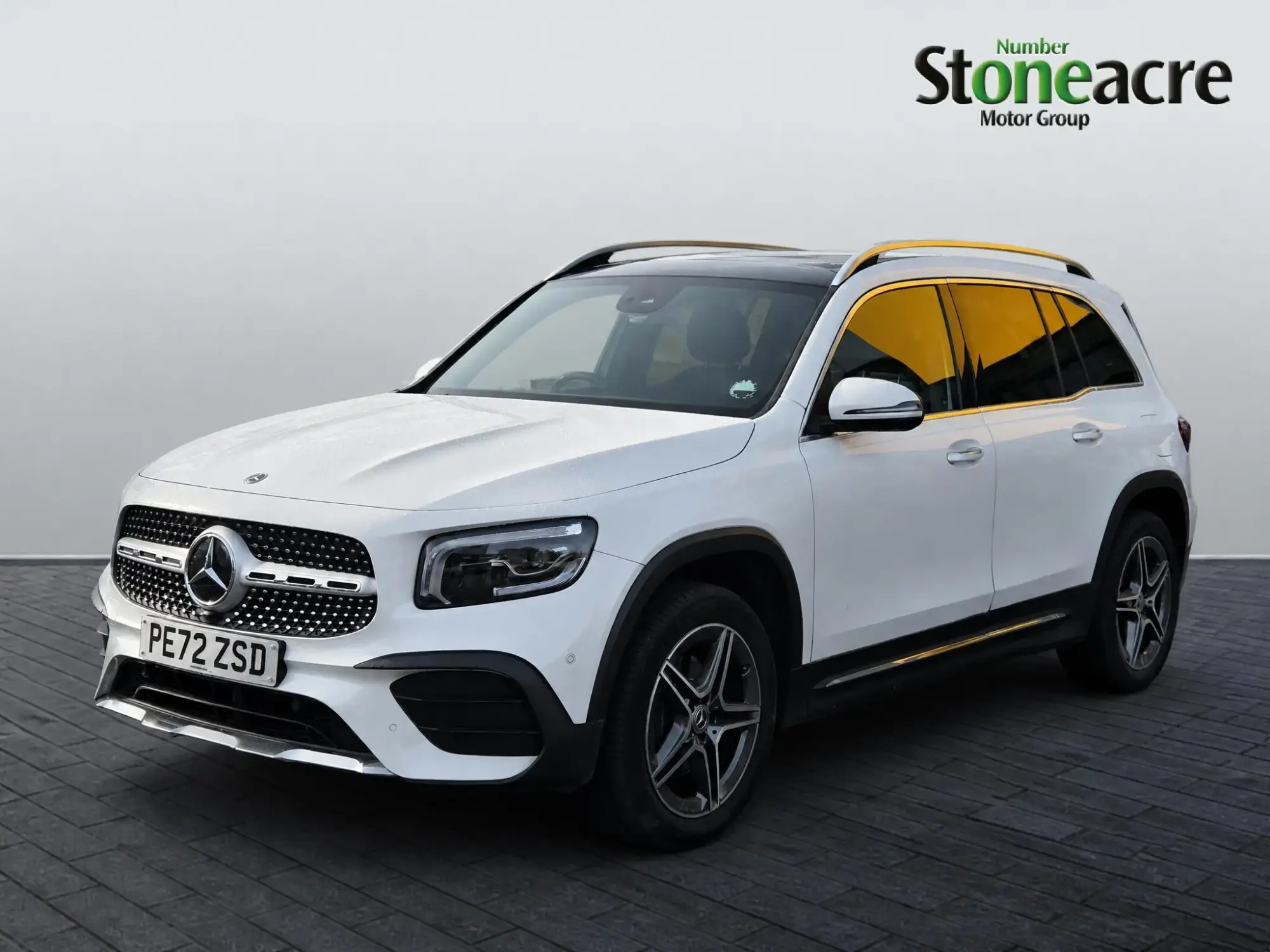 Mercedes-Benz GLB Image 3