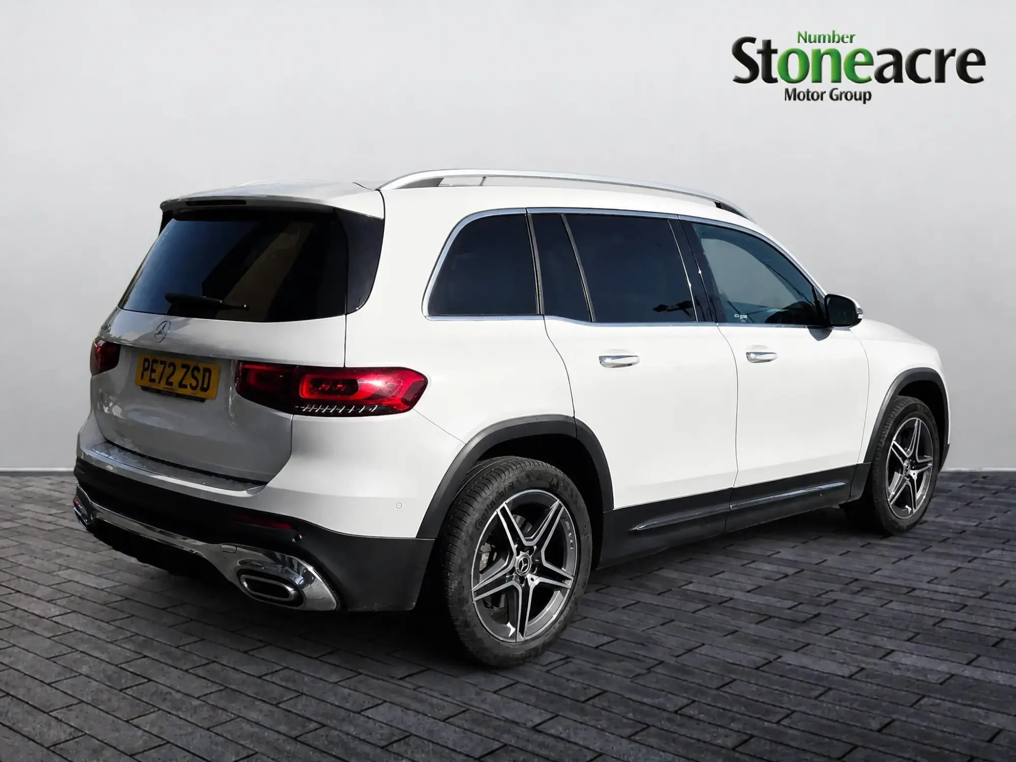 Mercedes-Benz GLB Image 7