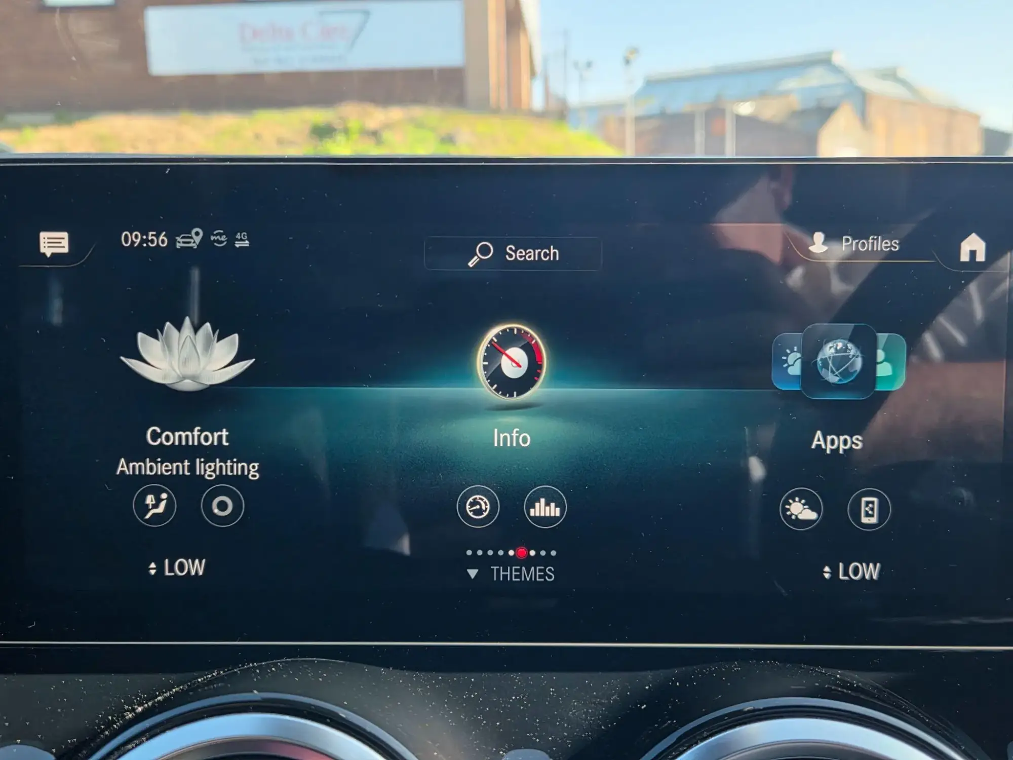 Mercedes-Benz GLB Image 37