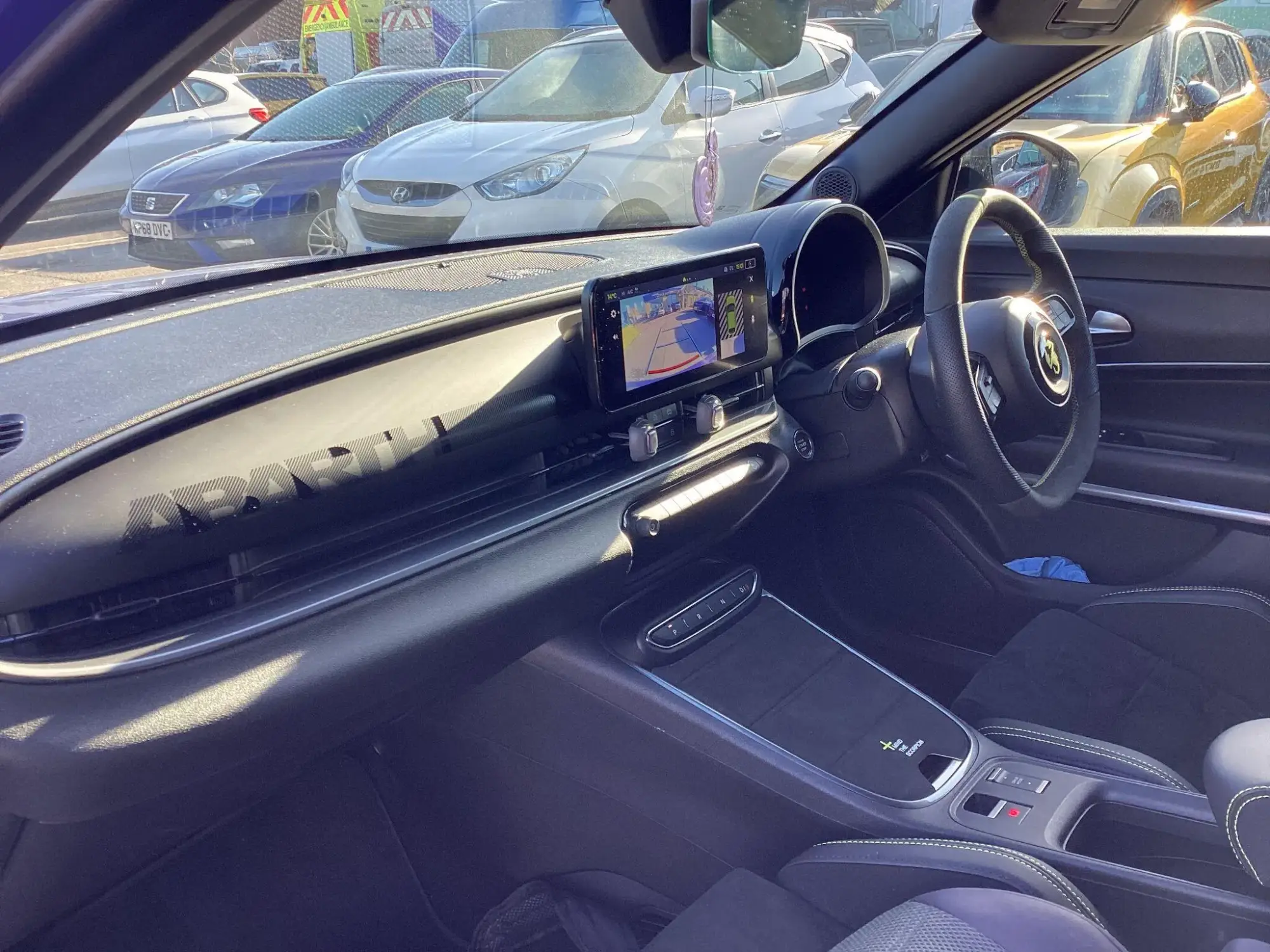 Abarth 600e Image 9