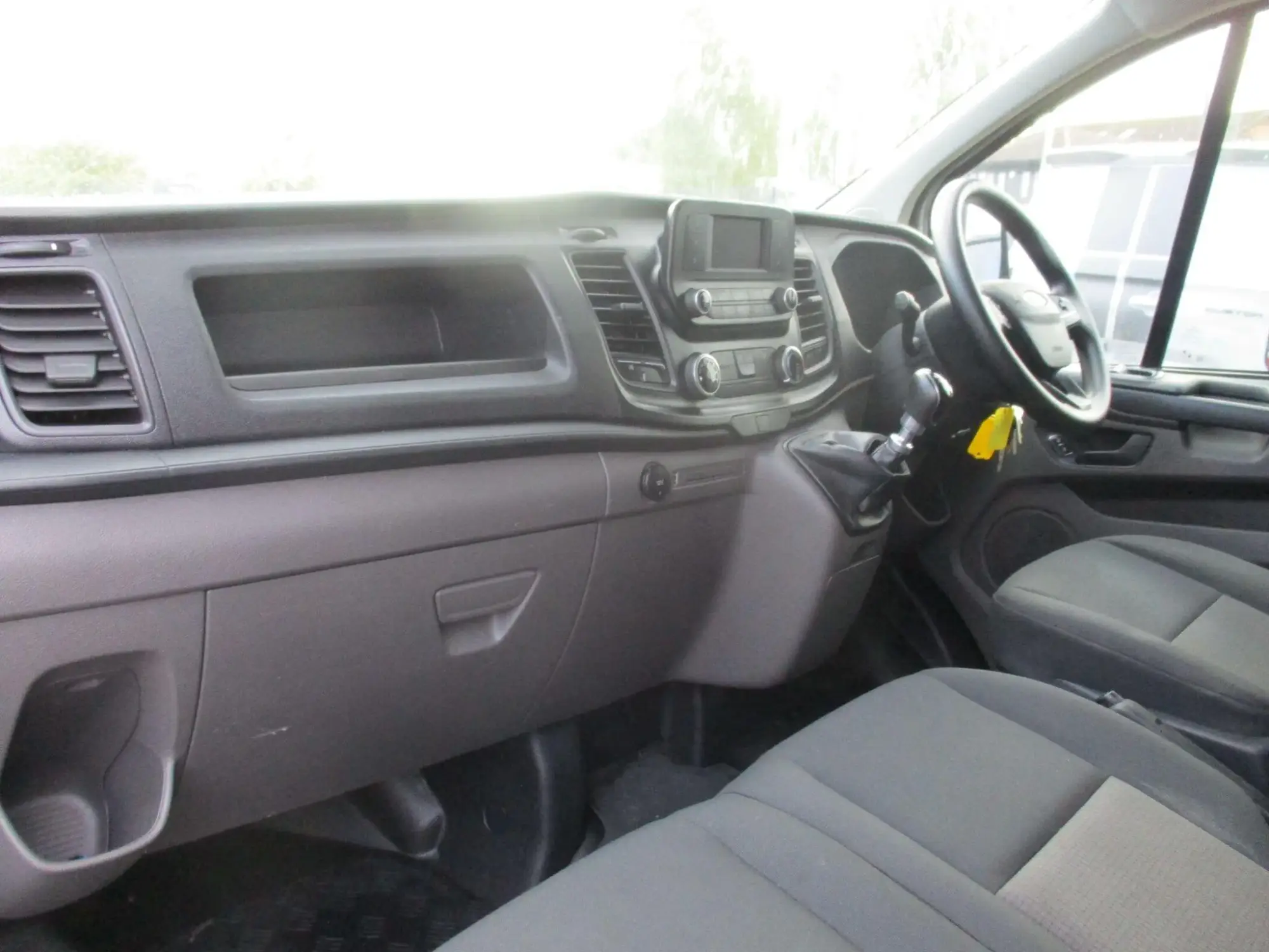 Ford Transit Custom Image 13