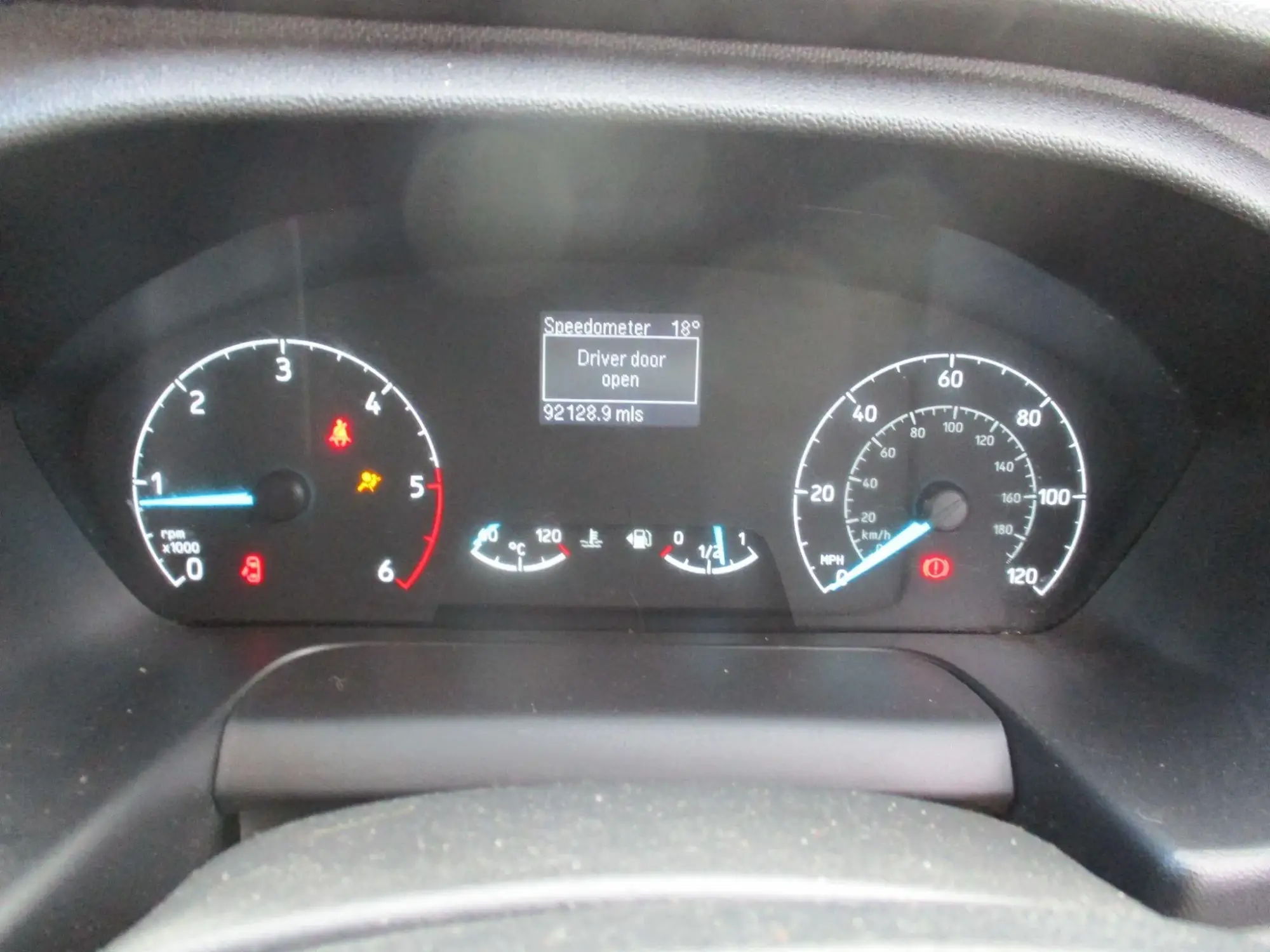 Ford Transit Custom Image 16