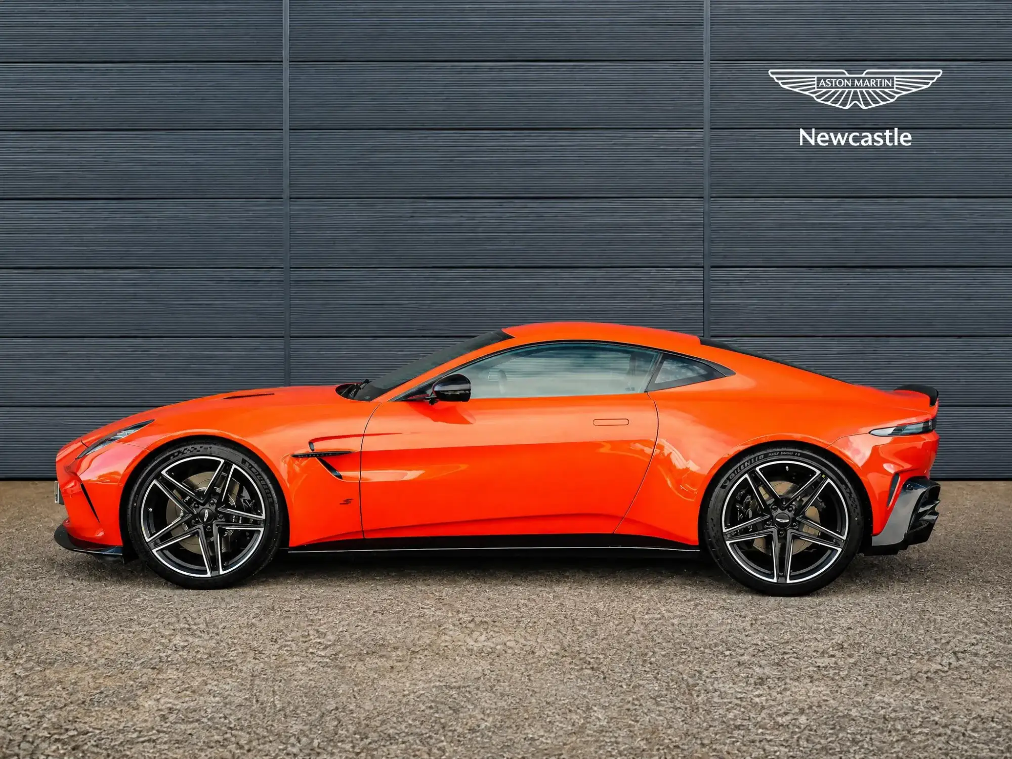 Aston Martin Vantage Image 7 Aston Martin Vantage Image 7