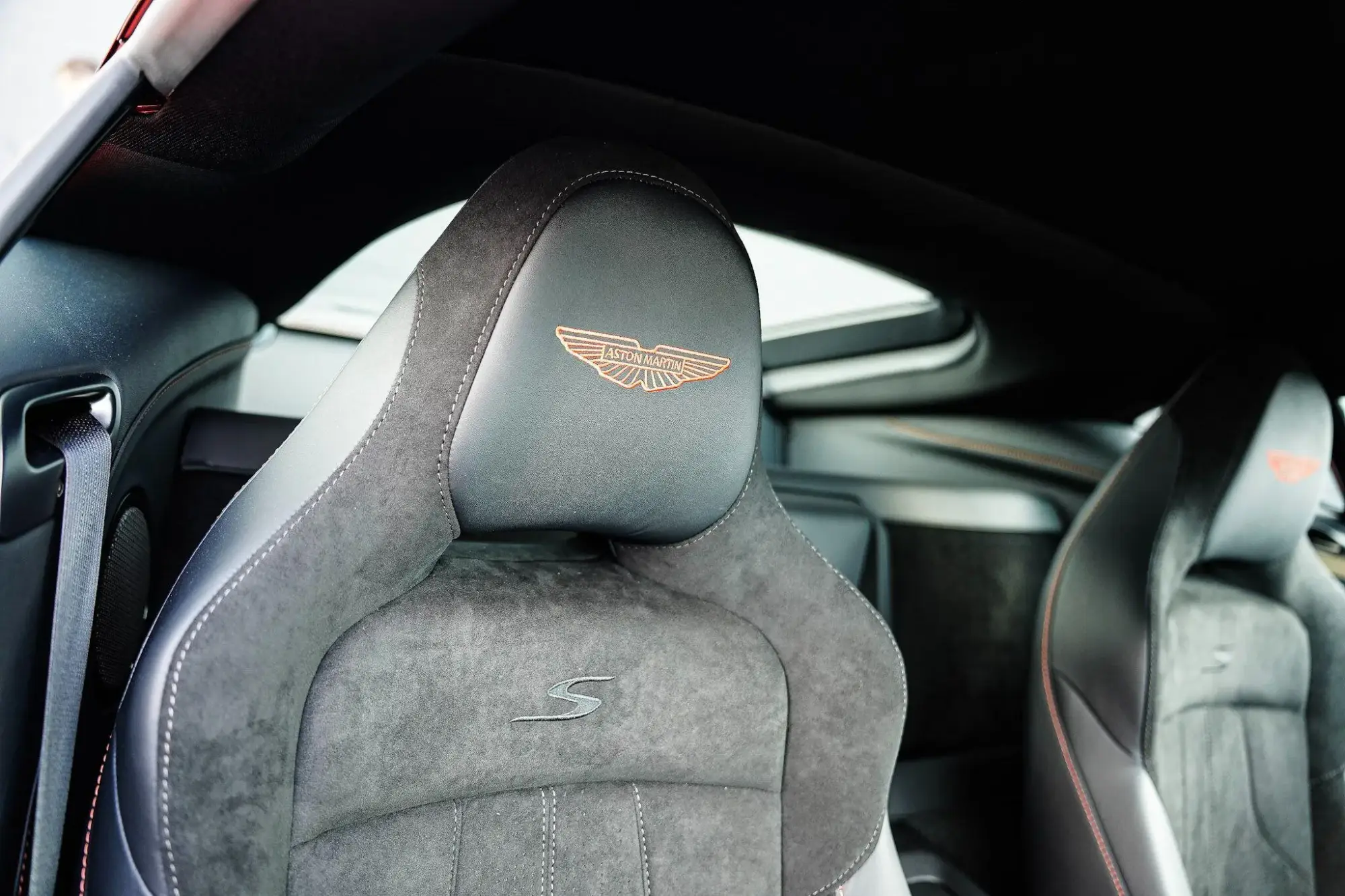 Aston Martin Vantage Image 11 Aston Martin Vantage Image 11