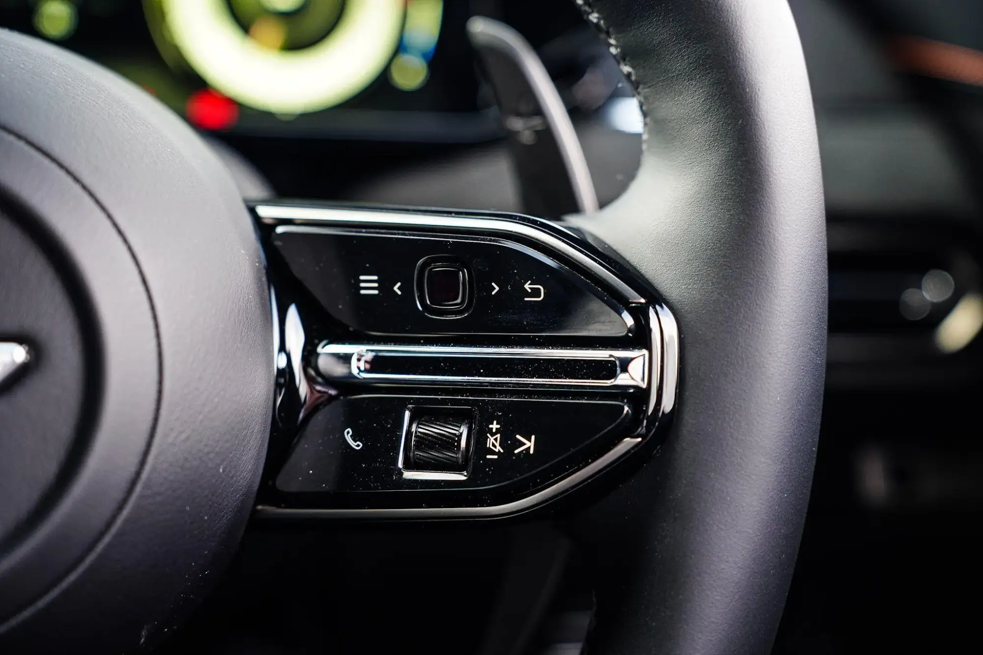 Aston Martin Vantage Image 17 Aston Martin Vantage Image 17